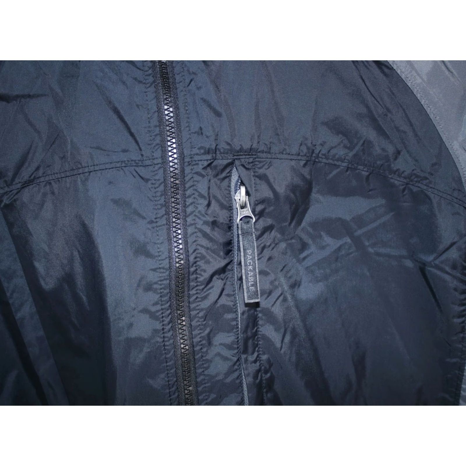 Vintage Columbia Sportswear Full Zip Windbreaker Jacket Men Black Medium Size US M / EU 48-50 / 2 - 5 Thumbnail