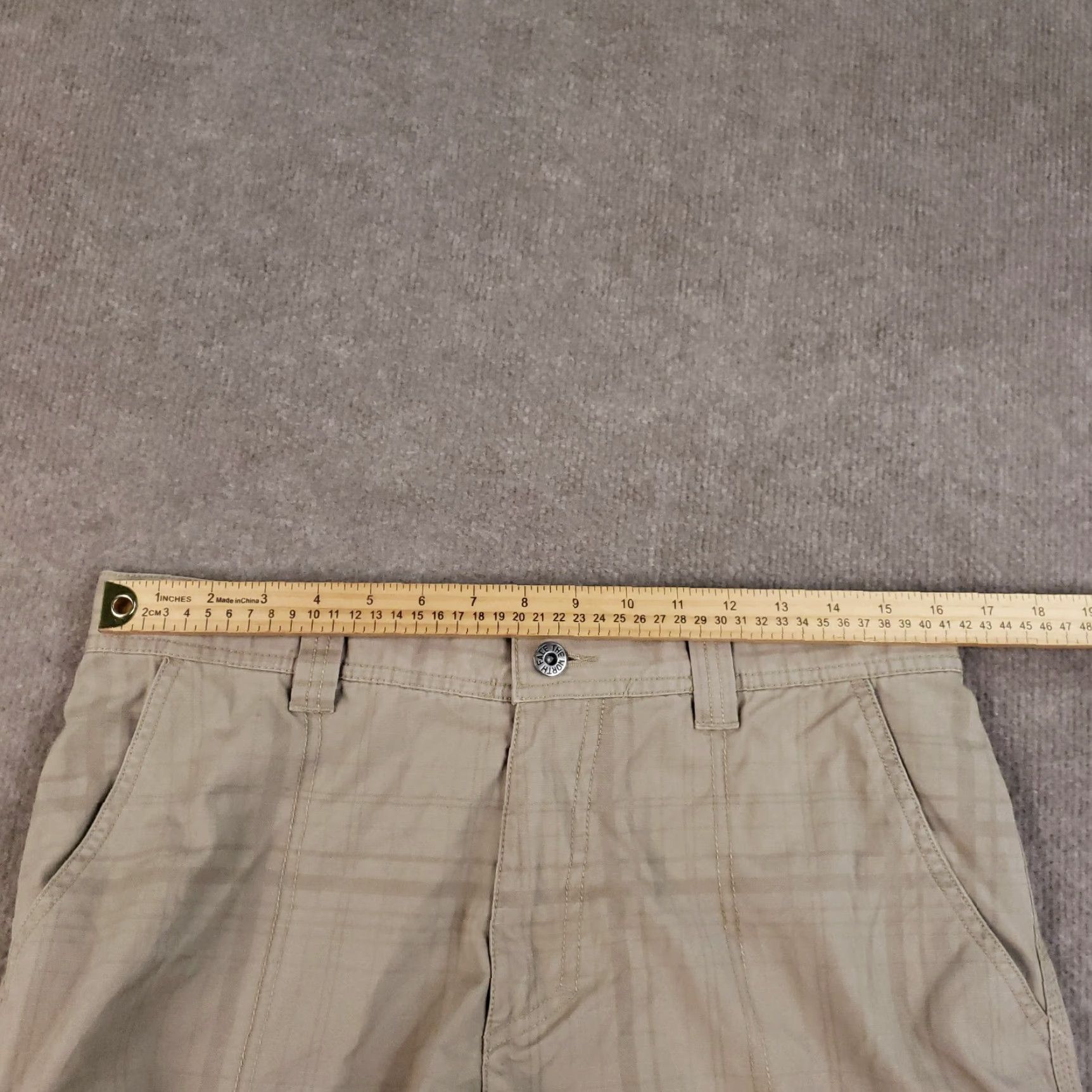 The North Face The North Face Shorts Mens 34 Beige Plaid Cargo Outdoors Hiking Pockets Shirt/Shorts Size US 33 - 6 Thumbnail