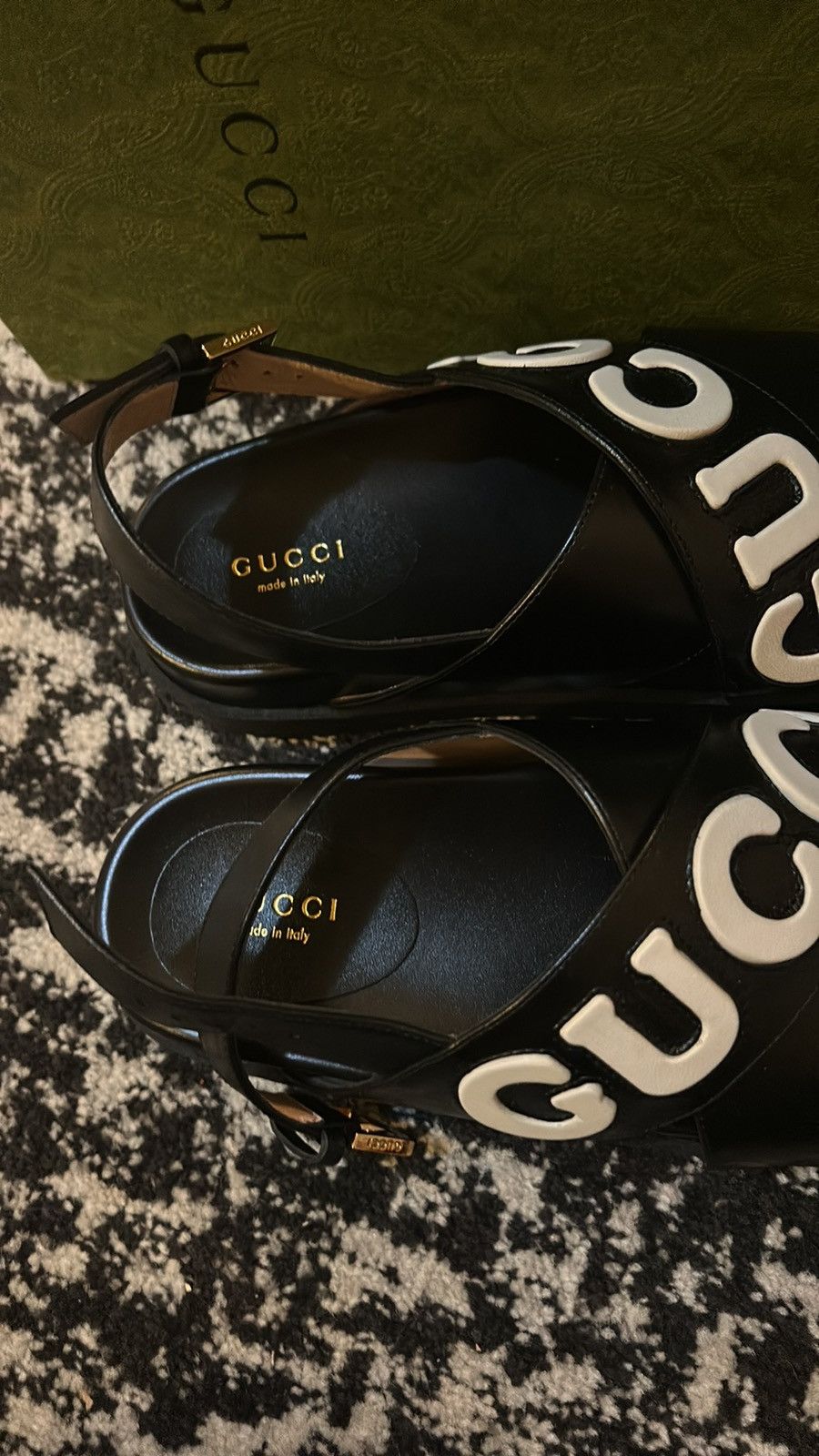 Gucci Gucci Logo Sandal Black and White size 36.5 Size US 6.5 / IT 36.5 - 5 Thumbnail