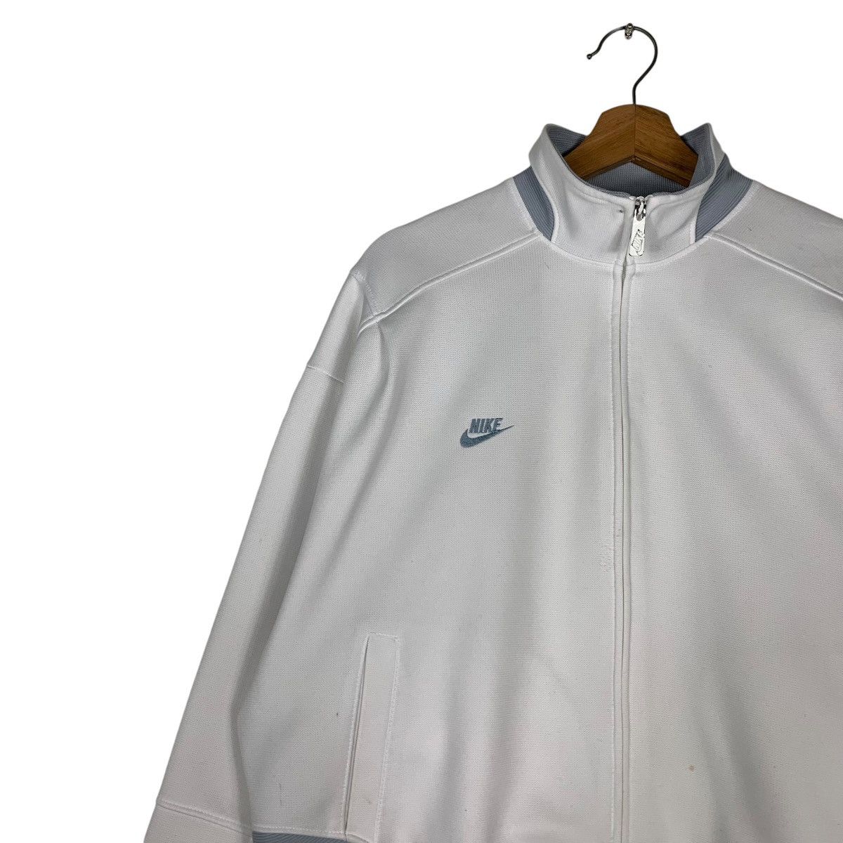 Nike Vintage NIKE Gymnastics White Sweater #1351-C61 Size US L / EU 52-54 / 3 - 6 Thumbnail