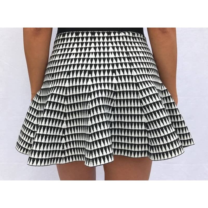 Forever 21 FOREVER 21 Women's Skirt Black and Whith size S Size 27" / US 4 / IT 40 - 1 Thumbnail