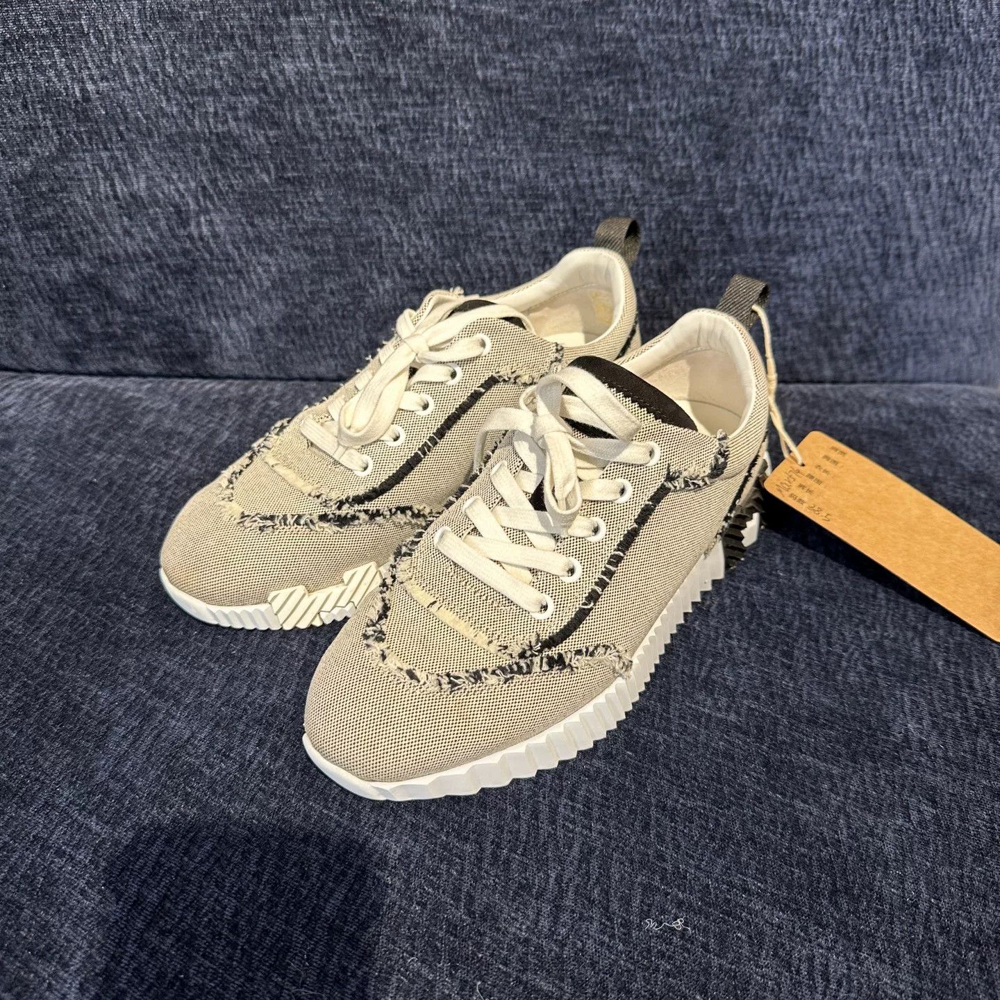 Hermes Hermes Blue Lowtop Sneakers 5 Men Size US 5 / EU 37 - 1 Thumbnail