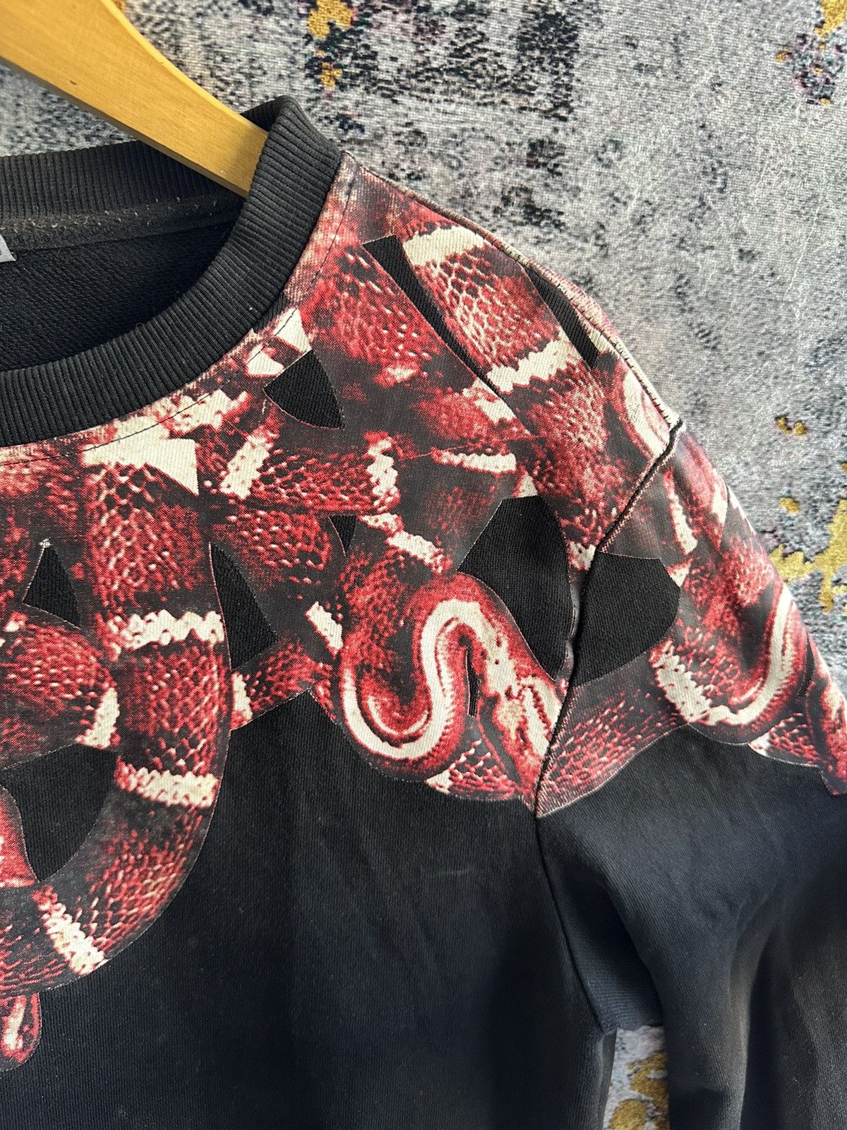 Marcelo Burlon × Vintage SICK FASHION DISTRESSED MARCELO BURLON SNAKE SWEATSHIRT Size US L / EU 52-54 / 3 - 4 Thumbnail