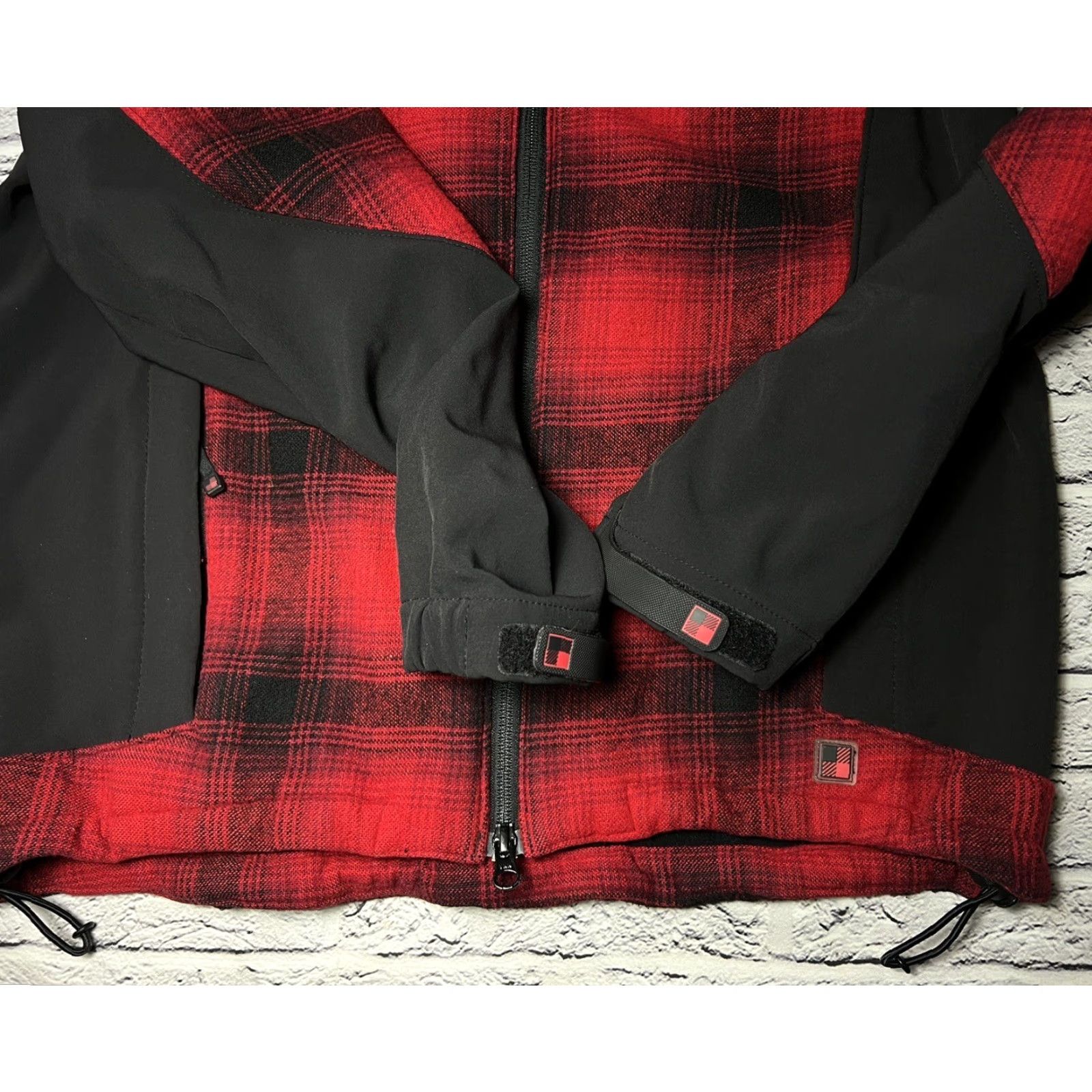 Vintage VINTAGE Woolrich Men's M Red Black Plaid Everyday Jacket Woolrich Woolen Mills Mid-Length Zip Pockets Lined Casual Workwear Classic - Mens Size US M / EU 48-50 / 2 - 3 Thumbnail
