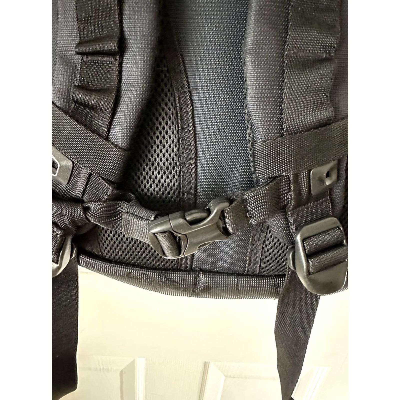 Oakley VINTAGE Oakley Backpack 1.0 90s Dark Navy Nylon Men Black 90s Y2K Bag RARE Size ONE SIZE - 7 Thumbnail