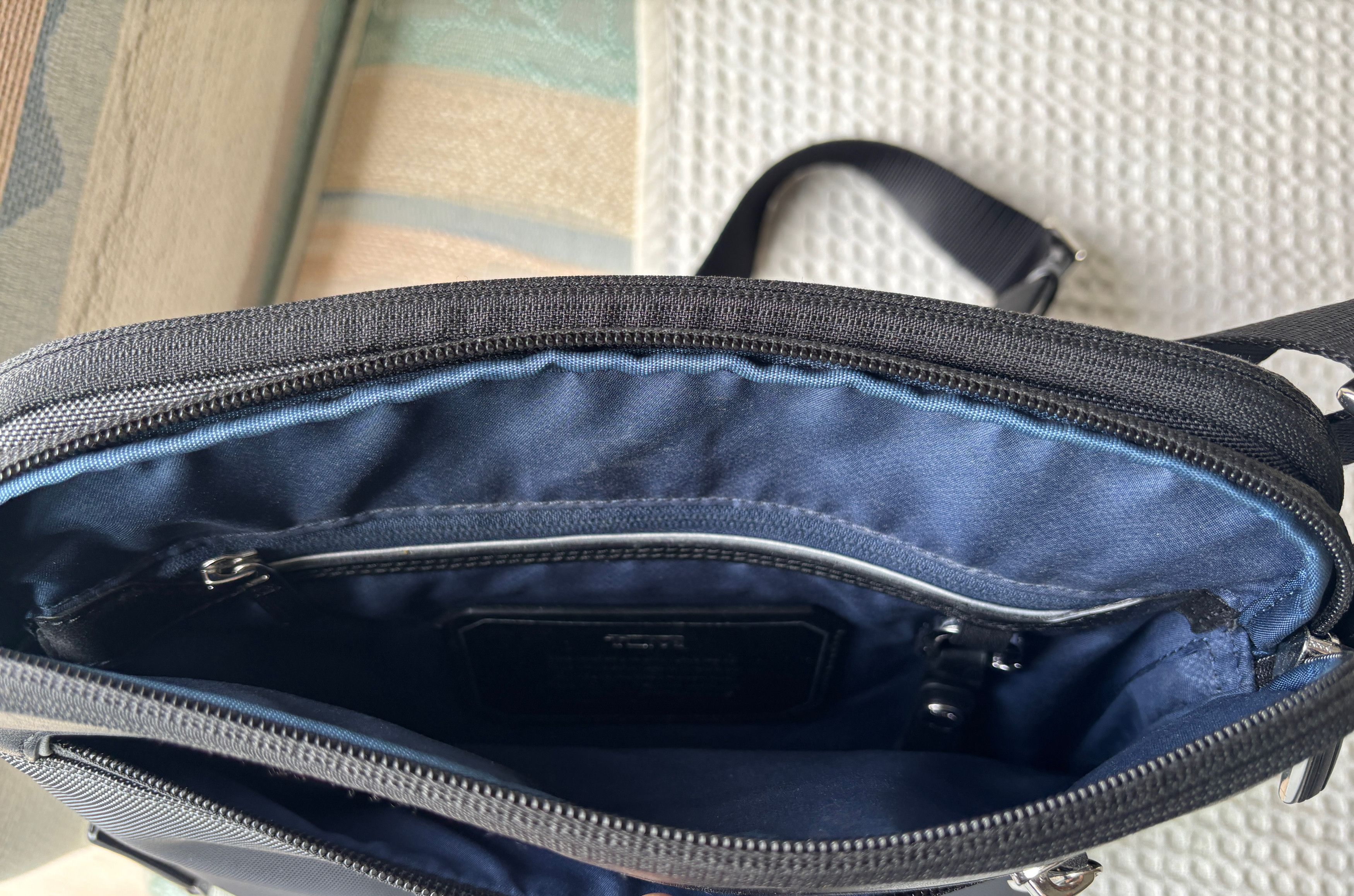 Tumi $400 Arrivé Lucas Nylon/ Leather Crossbody Messenger/ Sling Size ONE SIZE - 14 Thumbnail