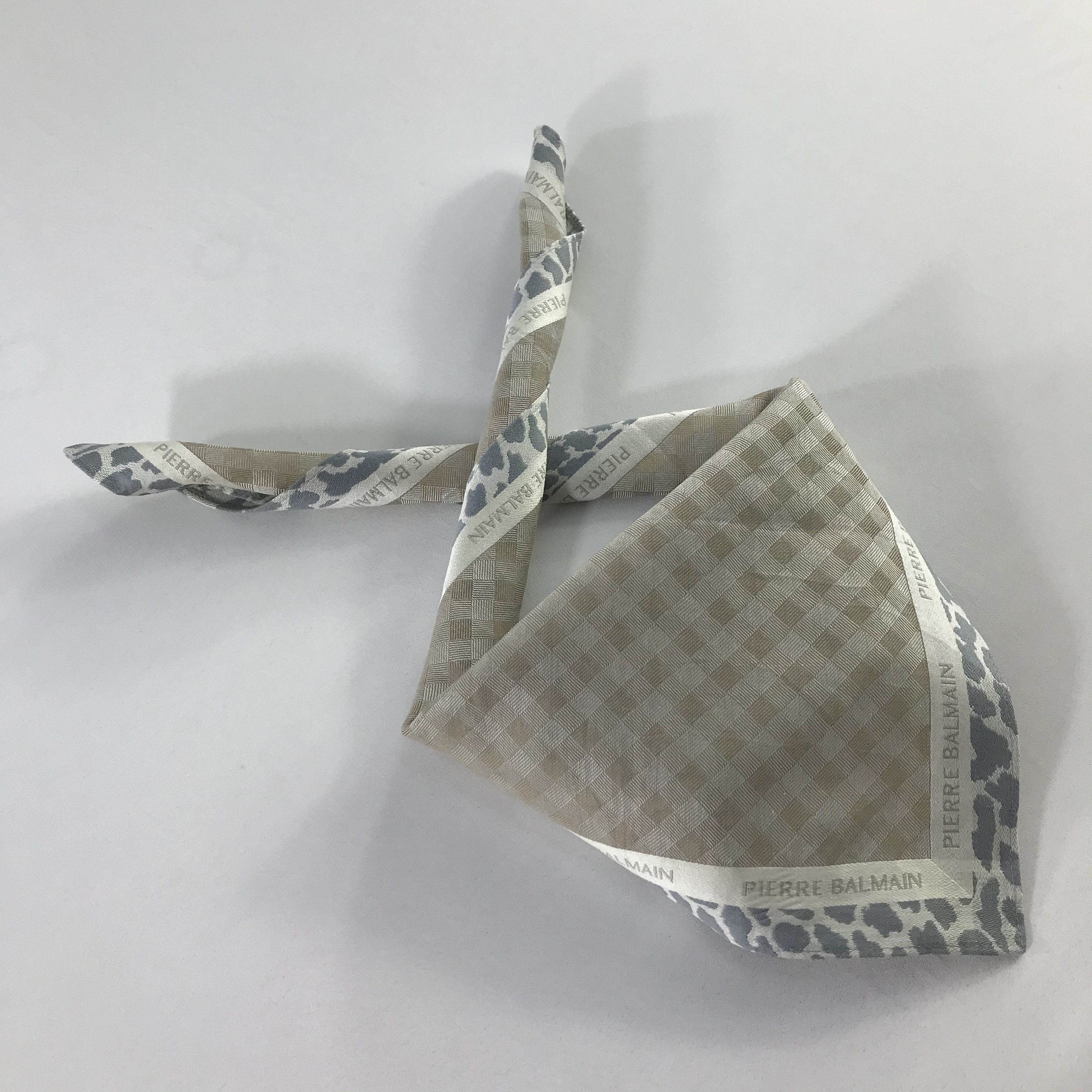 Pierre Balmain × Vintage Pierre Balmain Bandana / Handkerchief / Neckerchief - S878 Size ONE SIZE - 4 Thumbnail