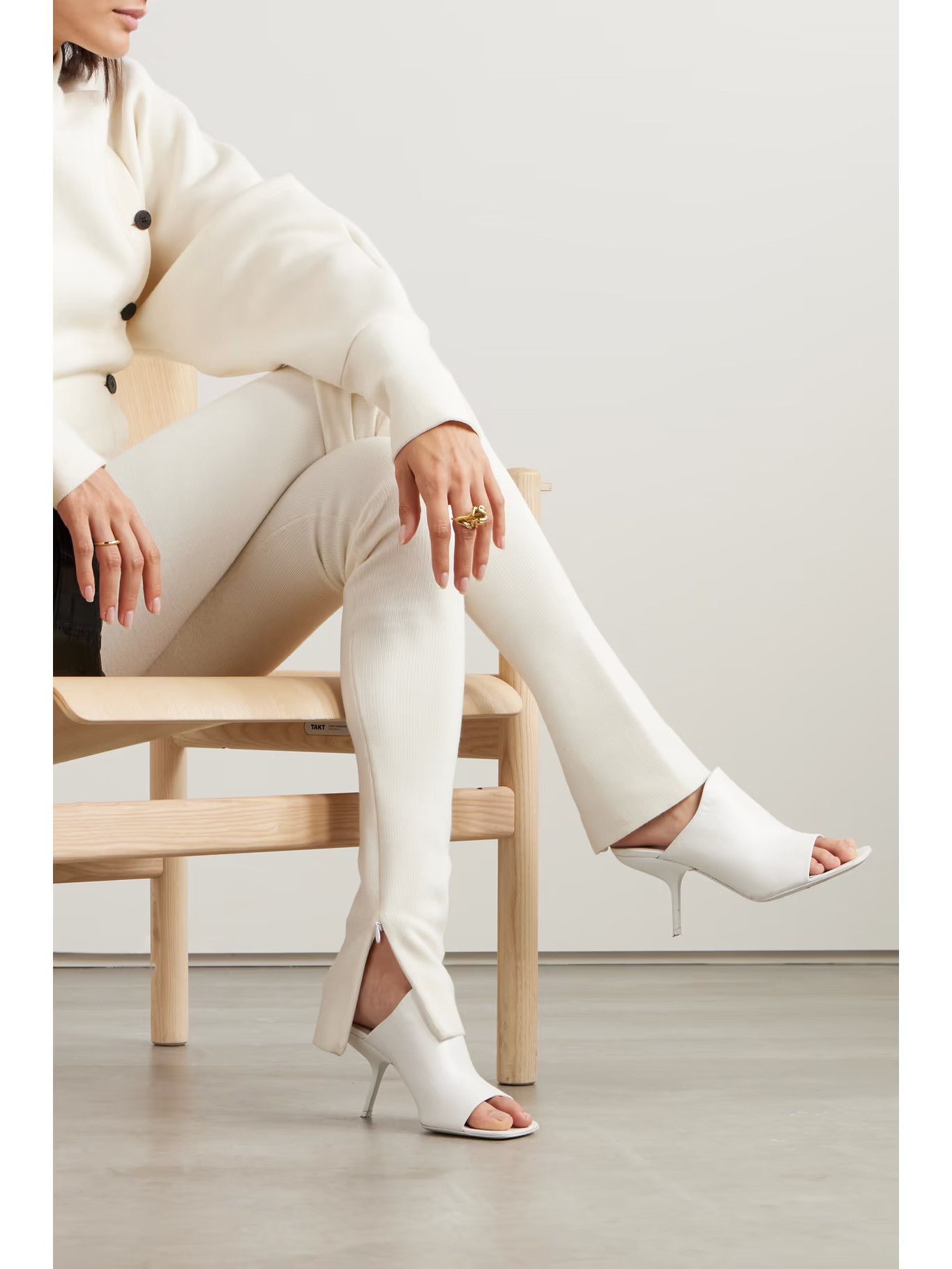 Salvatore Ferragamo o1y0426 Mules in White Size US 5.5 / IT 35.5 - 4 Thumbnail