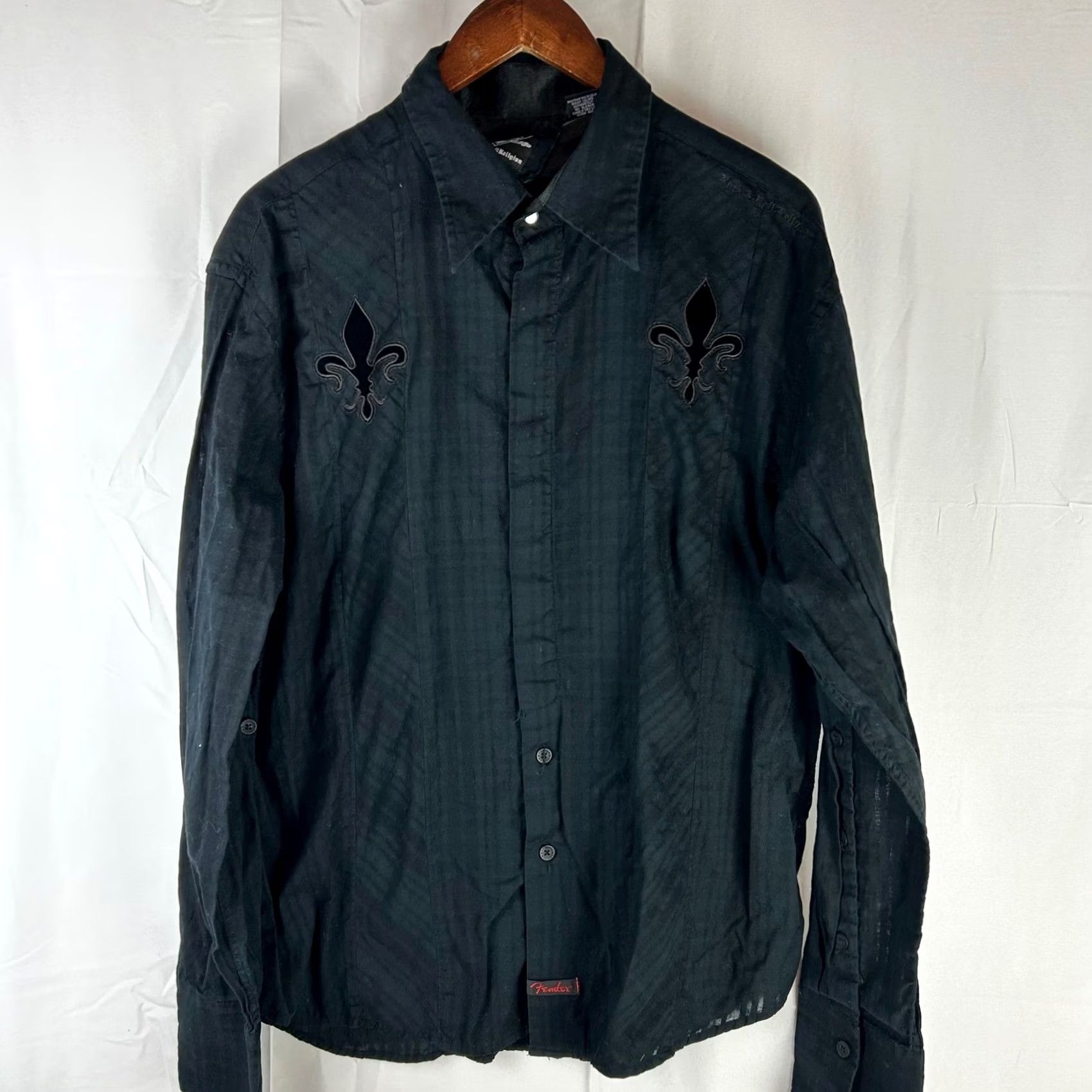 Fender Fender Custom Shop Rock & Roll Religion Shirt Mens XL Black Fleur De Lis Embroidered Studded Button-Up Collared Long Sleeve Gothic Concert Wear Size US XL / EU 56 / 4 - 2 Thumbnail