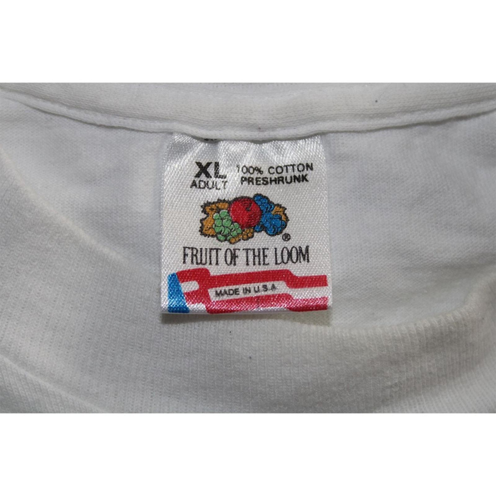 Vintage Vintage 90's White Dolphin " Dive Beach Resort " Graphic Tee Size US XL / EU 56 / 4 - 5 Thumbnail