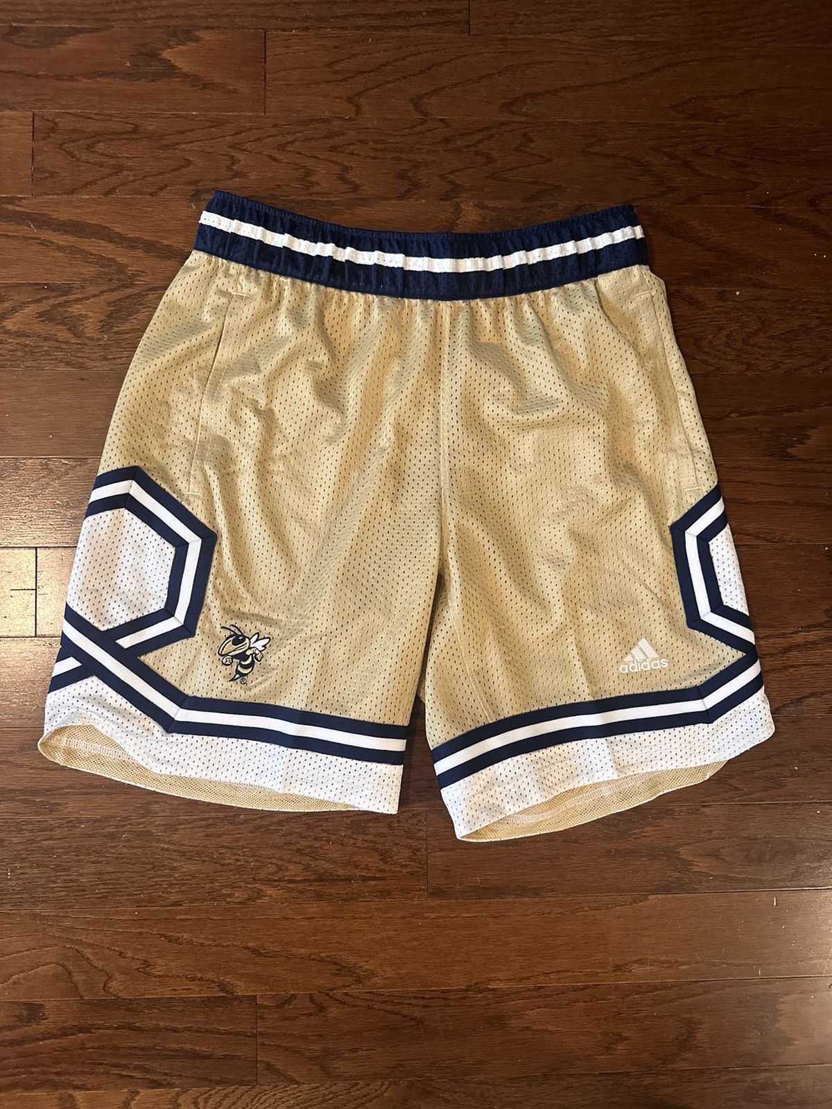 Adidas Adidas Georgia Tech Swingman Shorts Size US 32 / EU 48 - 1 Thumbnail