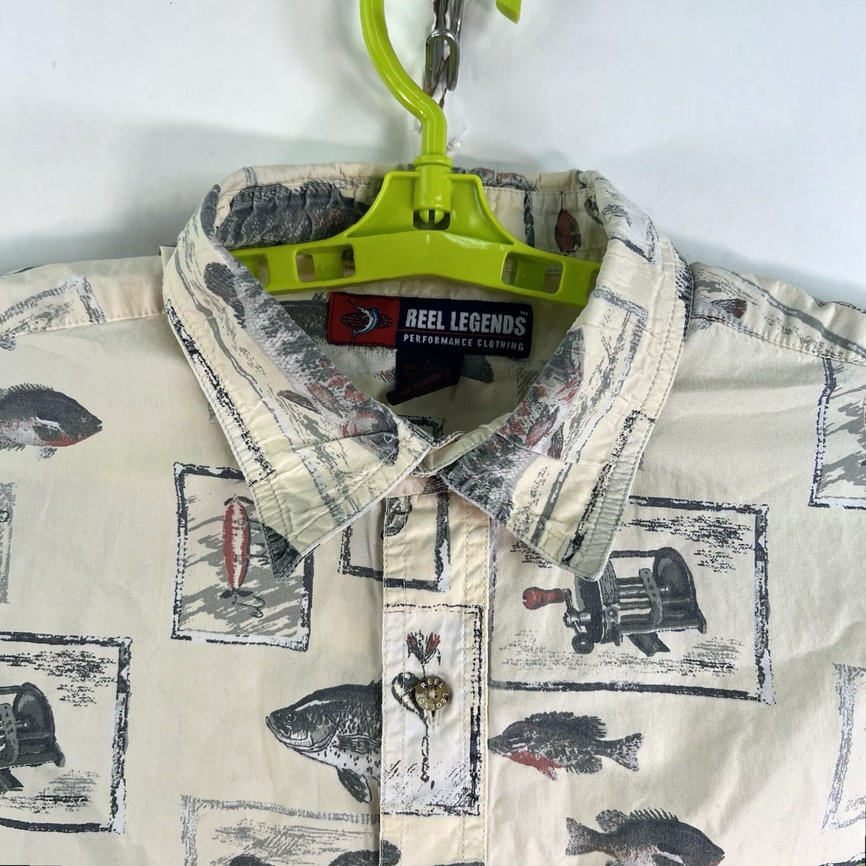 Vintage REEL LEGENDS Fish Camp Button-Up Shirt Men’s L Ivory Short Sleeve, Cotton Rayon Blend, Park/Travel, Pockets, Casual Wear, Fish Theme, 50" Chest, Mens Size US L / EU 52-54 / 3 - 3 Thumbnail