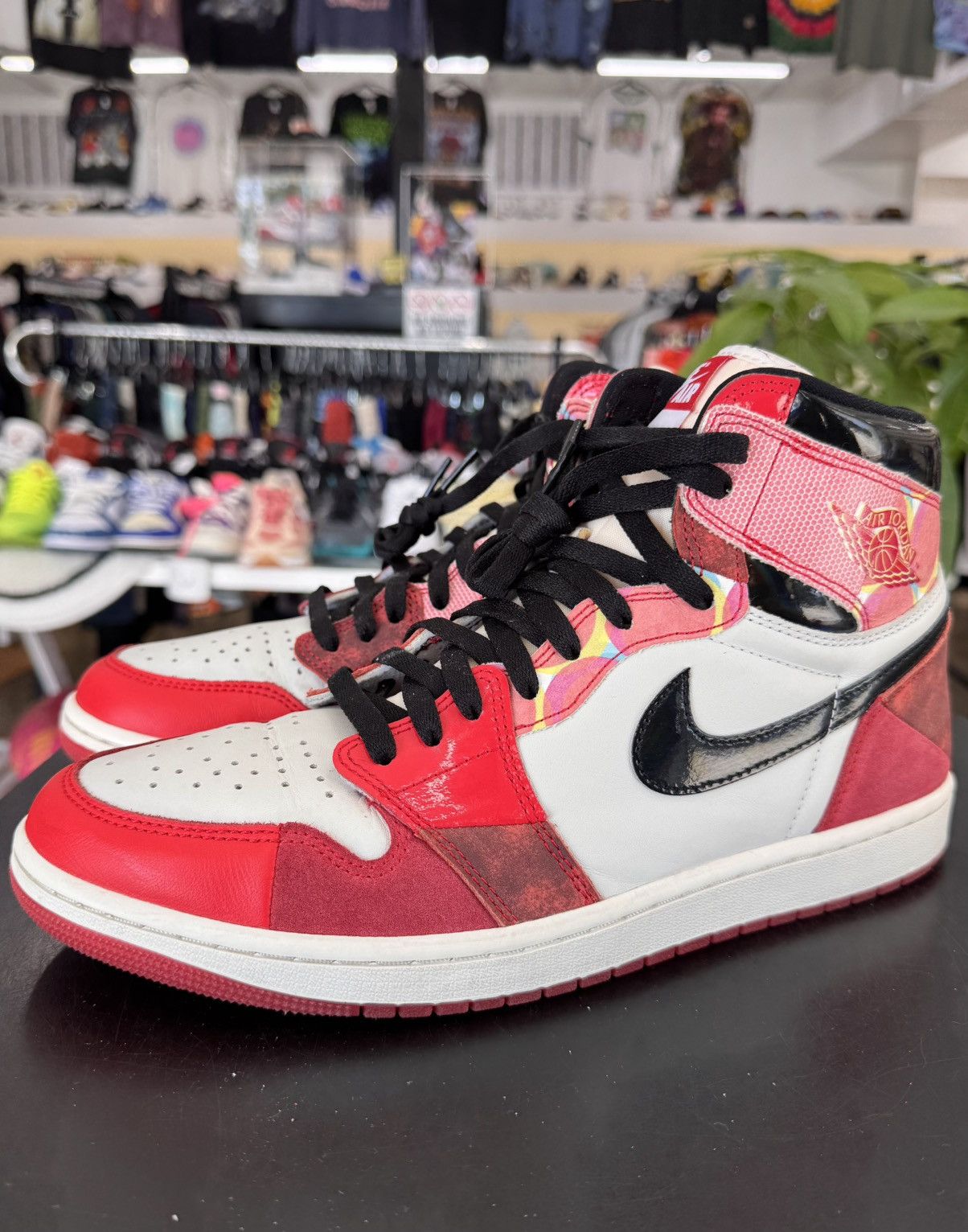 Jordan Brand Air Jordan 1 Spider-Man into the Spider-Verse Size. 11(2023) Size US 11 / EU 44 - 1 Thumbnail