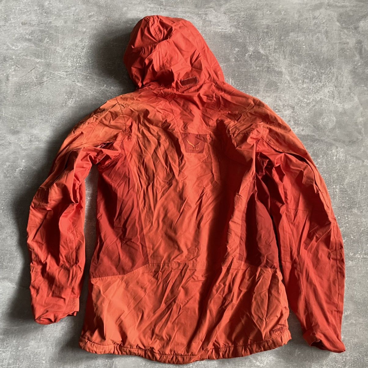 SALEWA Sun distressed Gore Tex Salewa Waterproof Jacket power arct Size US M / EU 48-50 / 2 - 3 Thumbnail