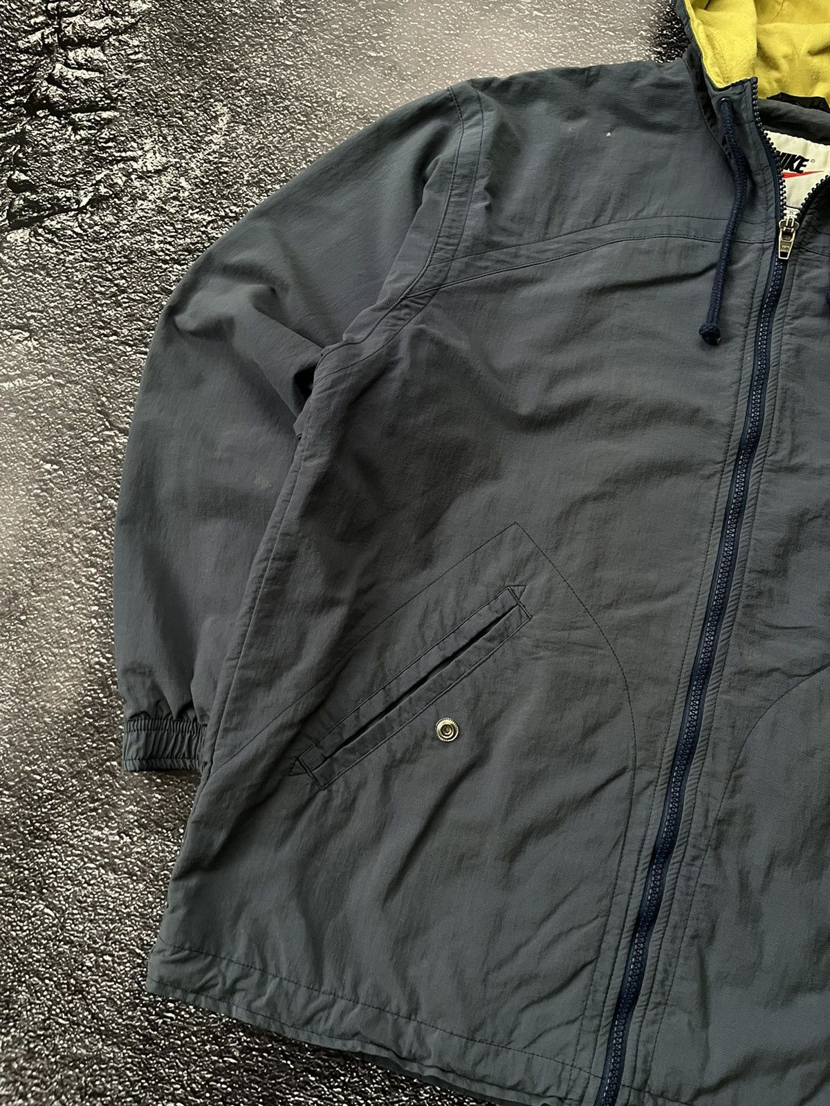 Nike Vintage Nike Y2K Big Swoosh Faded Jacket Size M / US 6-8 / IT 42-44 - 6 Thumbnail