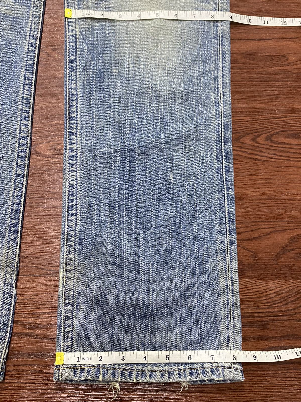 Japanese Brand Vintage Wrangler Faded Wash Distressed Loose Jeans Size US 33 - 15 Thumbnail