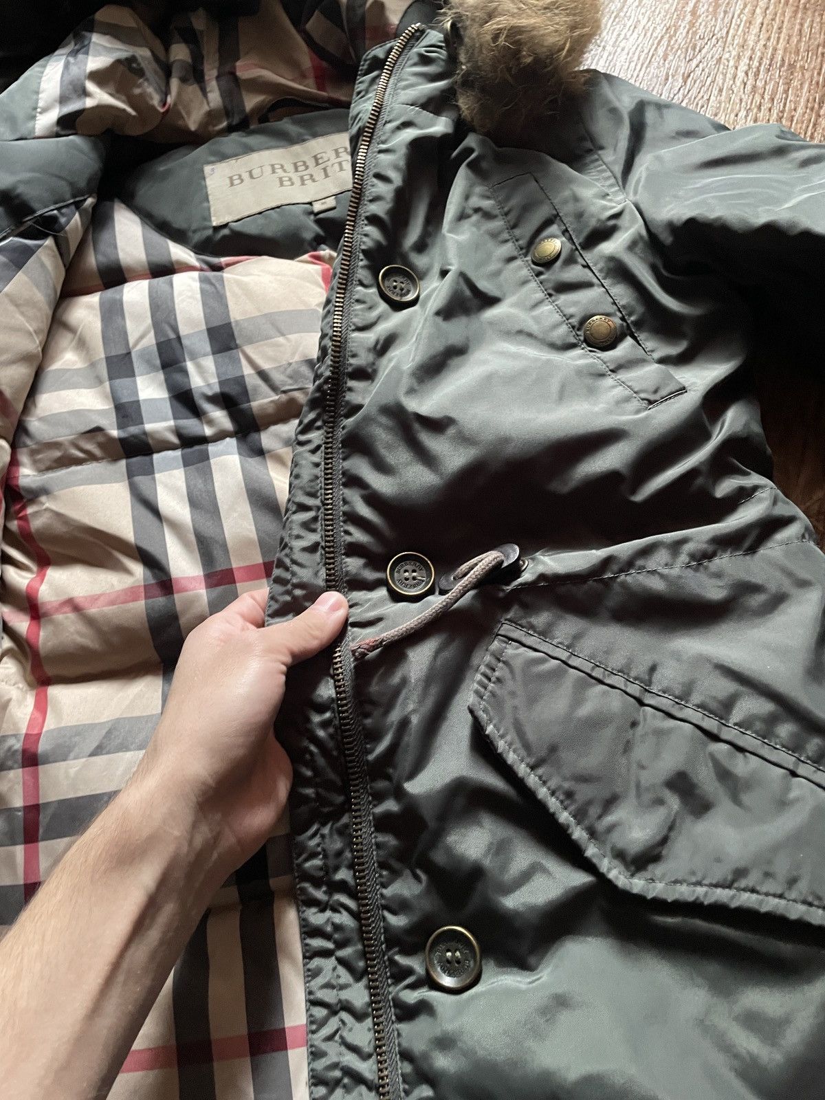Burberry Burberry Brit Green Puffer Jacket Coat With Fur Size M / US 6-8 / IT 42-44 - 13 Thumbnail
