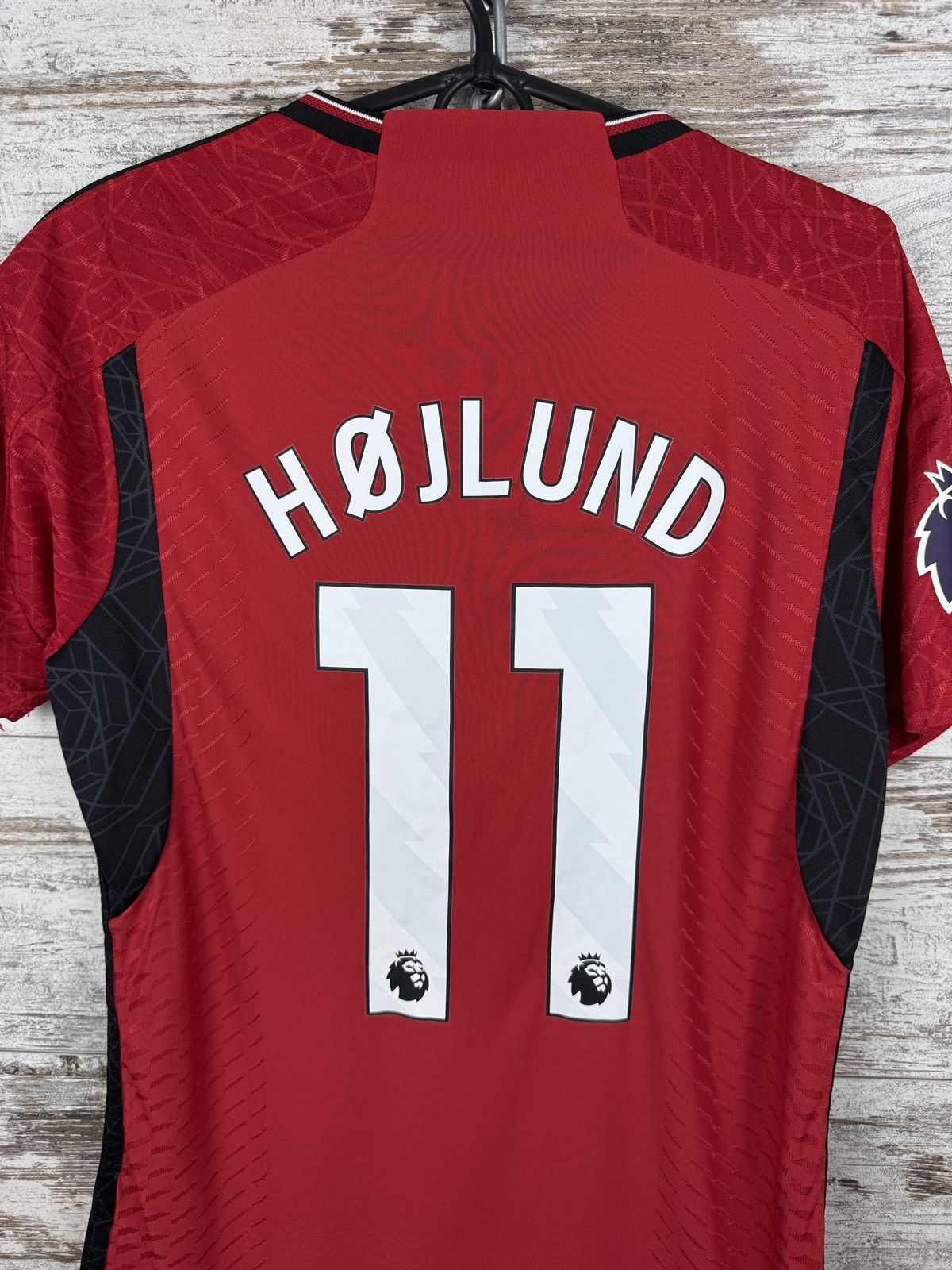 Adidas Mens Adidas Manchester United Rasmus Højlund T-shirt jersey Size US M / EU 48-50 / 2 - 15 Thumbnail