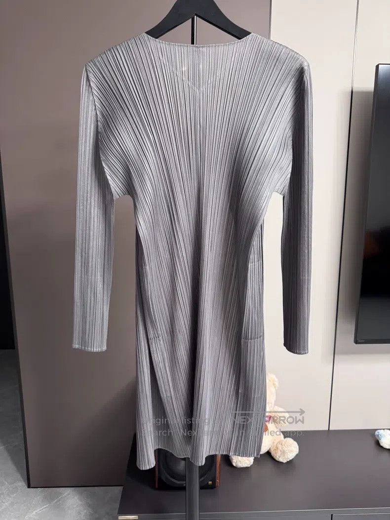 Issey Miyake Issey Miyake Mid-length Dark Gray Coat Size M / US 6-8 / IT 42-44 - 2 Thumbnail