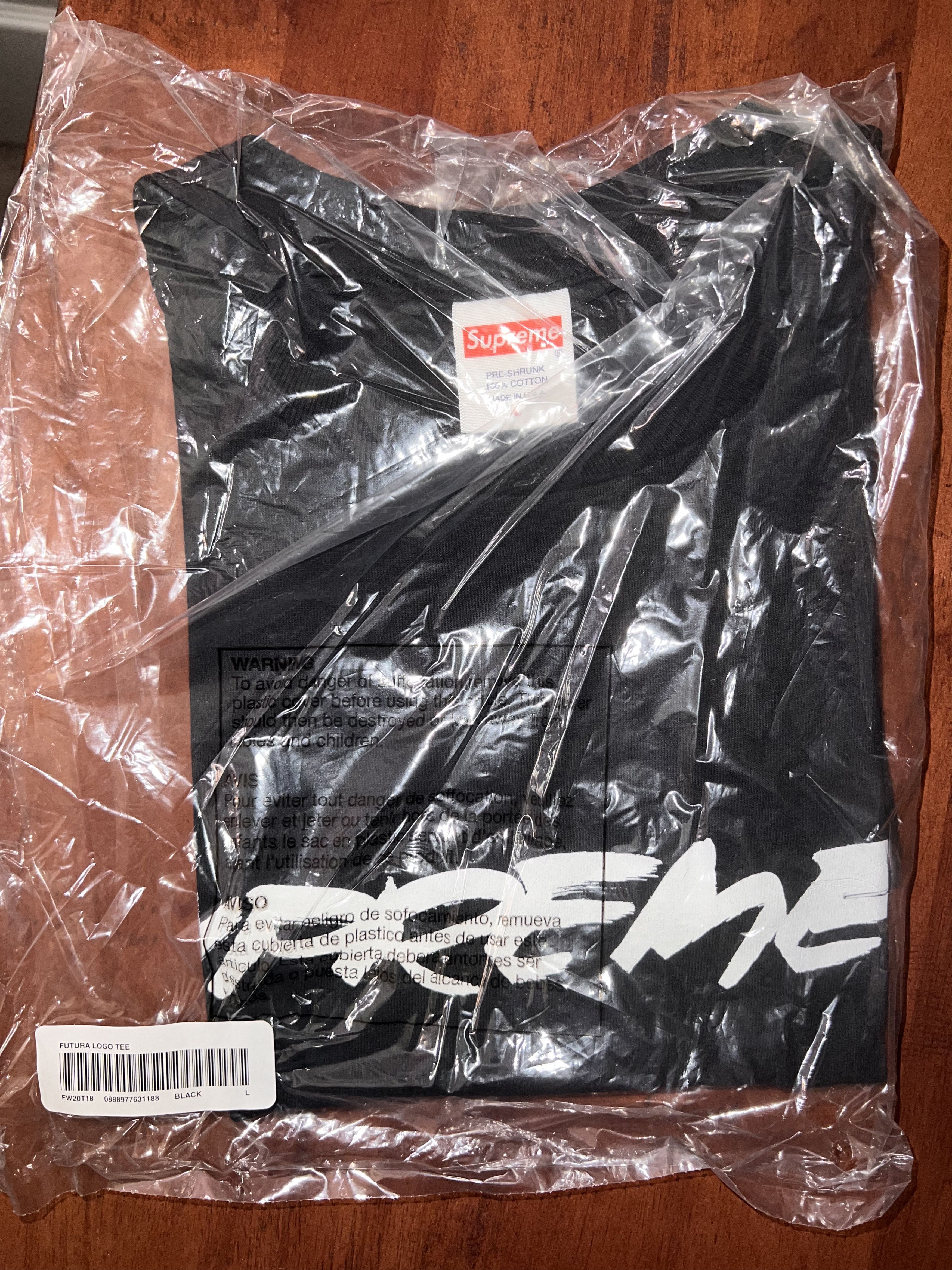 Supreme Futura Logo Tee Size US L / EU 52-54 / 3 - 1 Preview