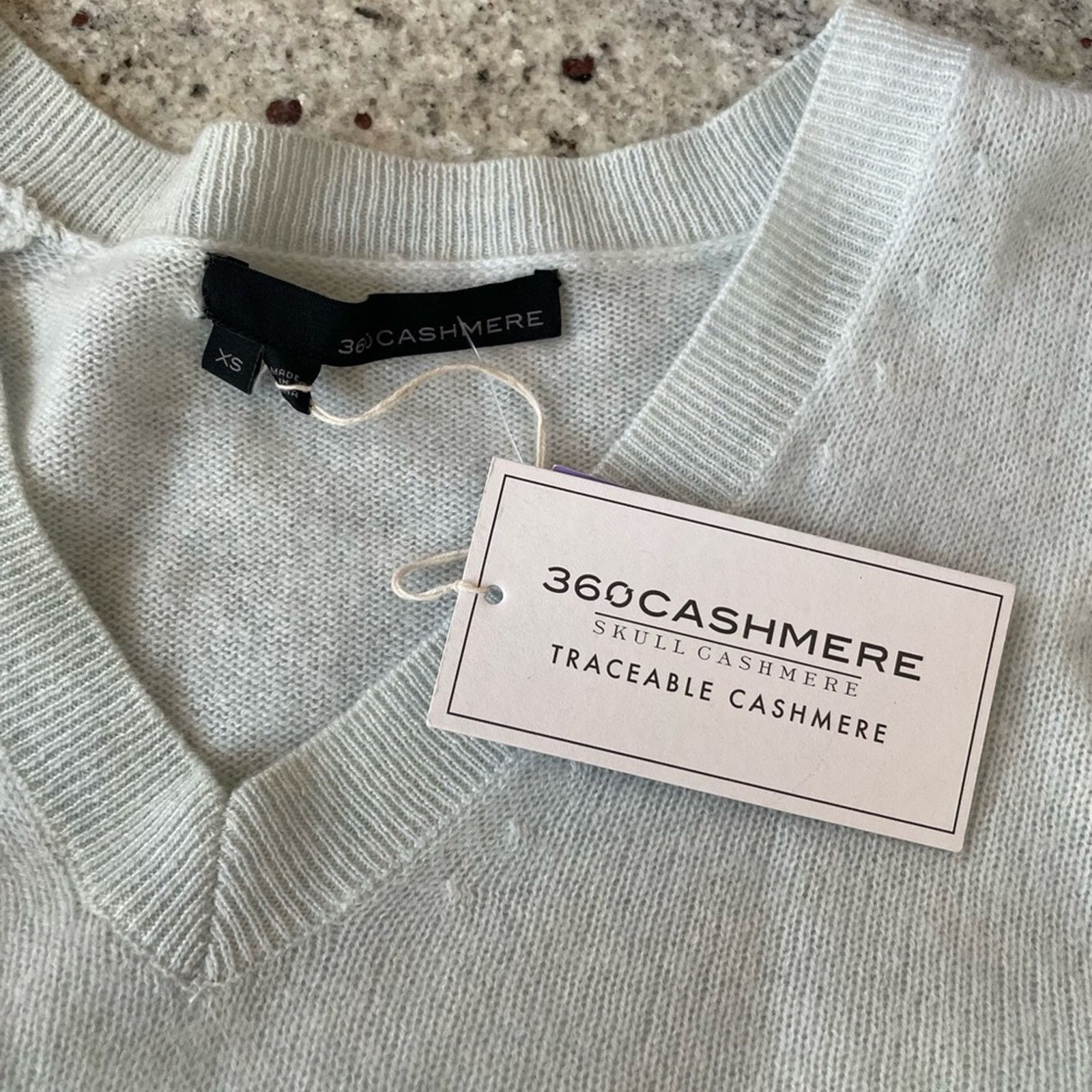 360Cashmere V-neck Cashmere Sweater in Light Green from 360 Cashmere Size XS / US 0-2 / IT 36-38 - 6 Thumbnail