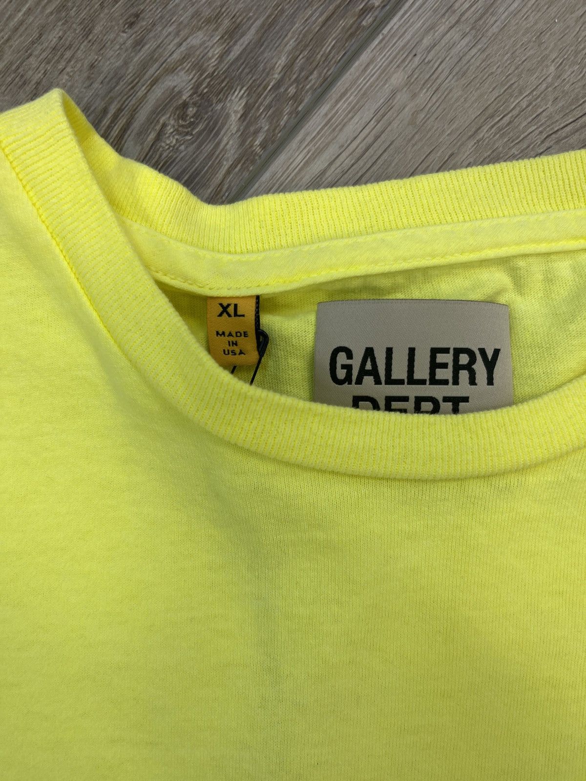 Gallery Dept. Gallery Dept French Logo Neon Size US XL / EU 56 / 4 - 4 Thumbnail