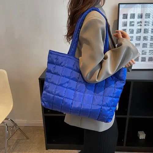 Japanese Brand Tote Puffer Bag Vintage Japanese Brand Size ONE SIZE - 1 Thumbnail