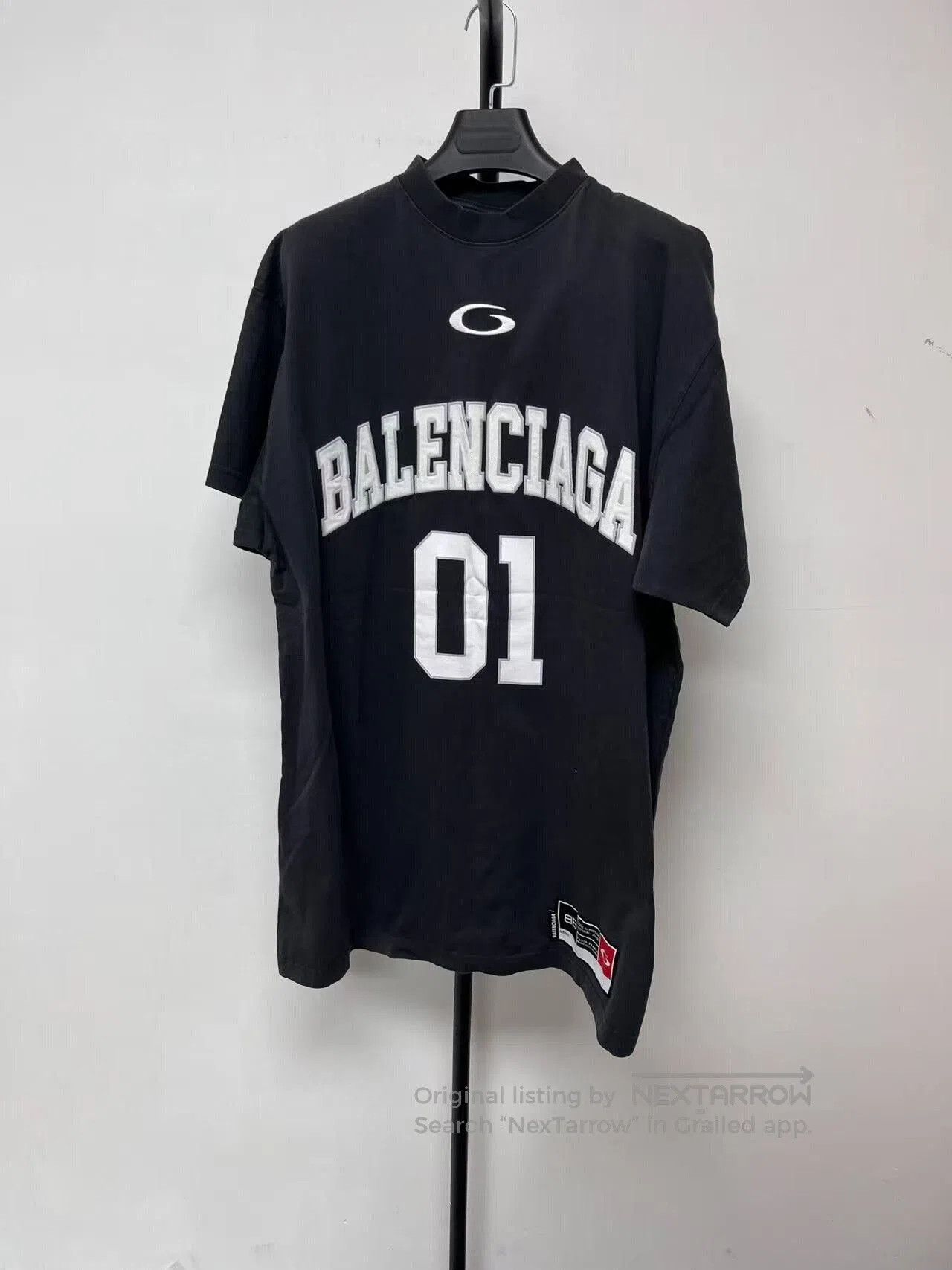 Balenciaga Balenciaga Men's Logo Print Crewneck T-Shirt. Size US S / EU 44-46 / 1 - 1 Thumbnail