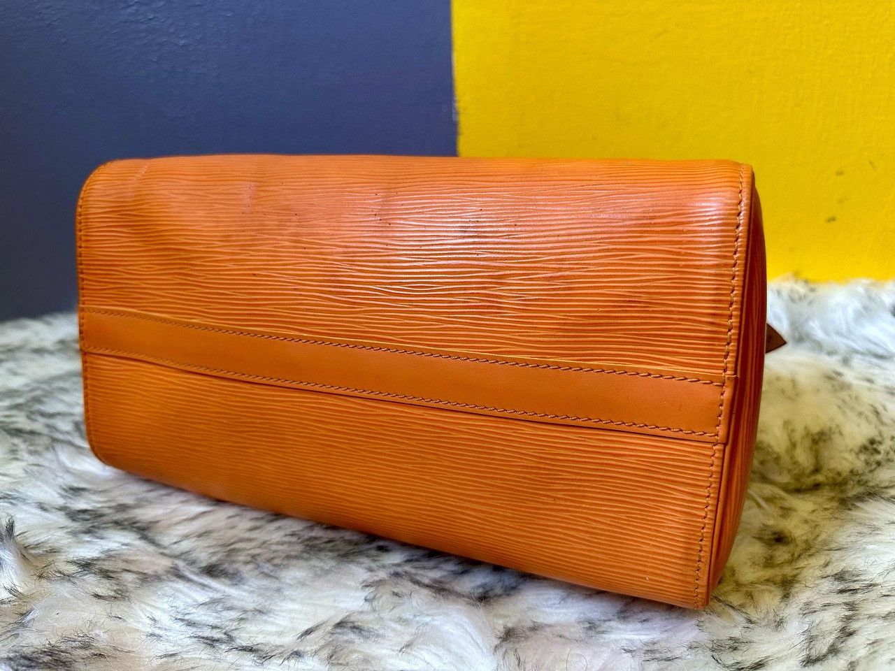 Louis Vuitton Authentic Louis Vuitton Epi Leather Speedy 25 Handbag Size ONE SIZE - 5 Thumbnail