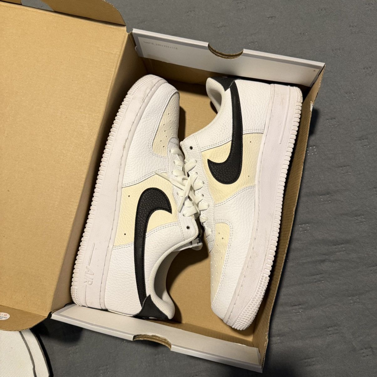 Nike Nike AIR FORCE 1 '07 White Black Size US 11 / EU 44 - 18 Thumbnail