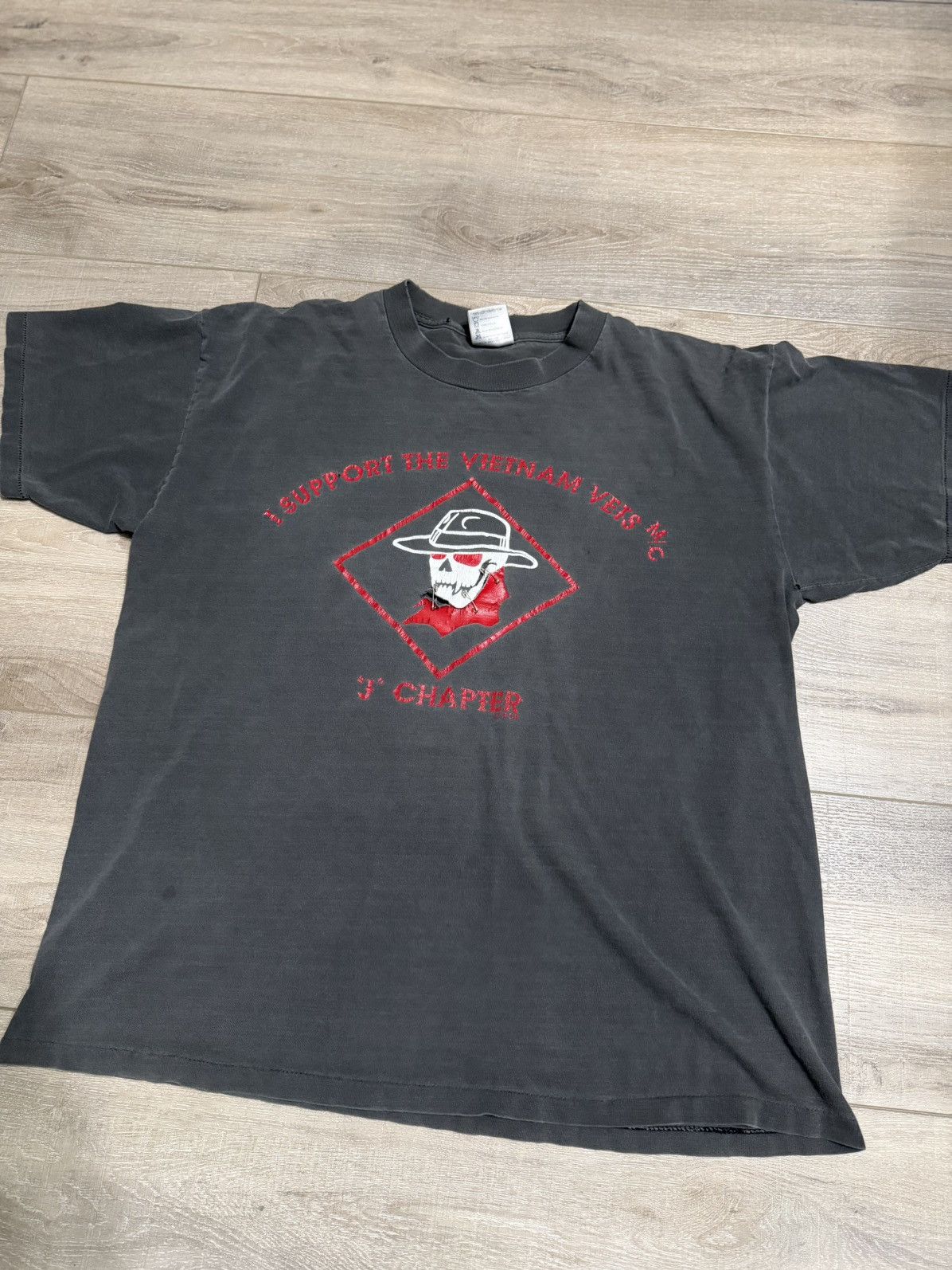 Vintage Vintage 90s Vietnam War T-Shirt Size US XL / EU 56 / 4 - 3 Thumbnail