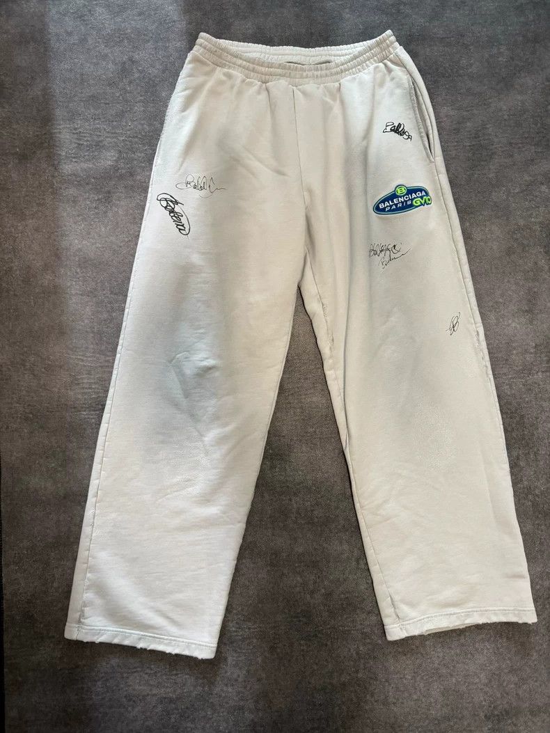 Balenciaga Balenciaga size M Graffiti Letter Distressed Sport Pants Size US 27 - 1 Thumbnail