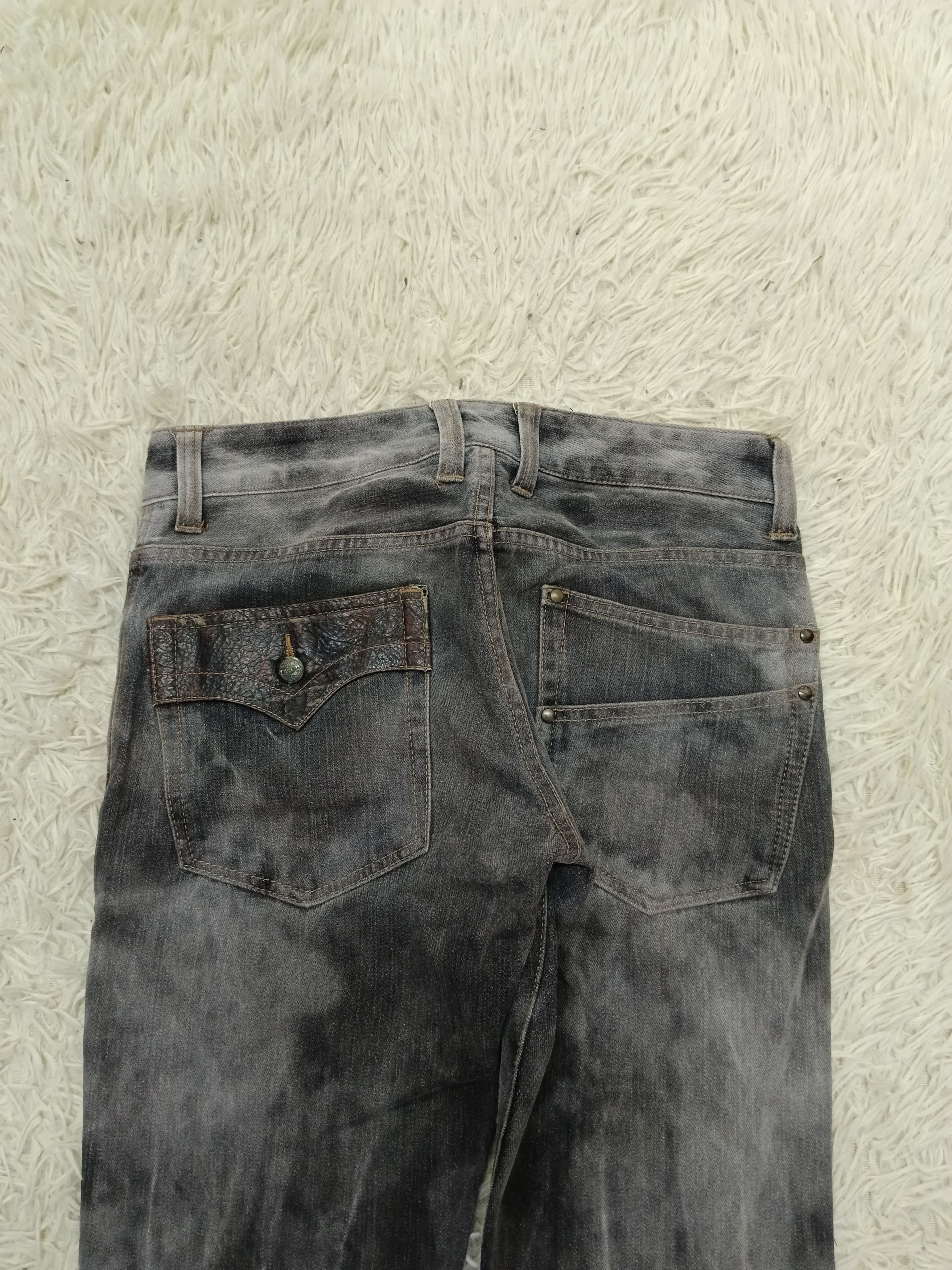 Japanese Brand DISTRESSED SMOKE DOUBLE FOCUS DENIM PANTS Size US 30 / EU 46 - 4 Thumbnail