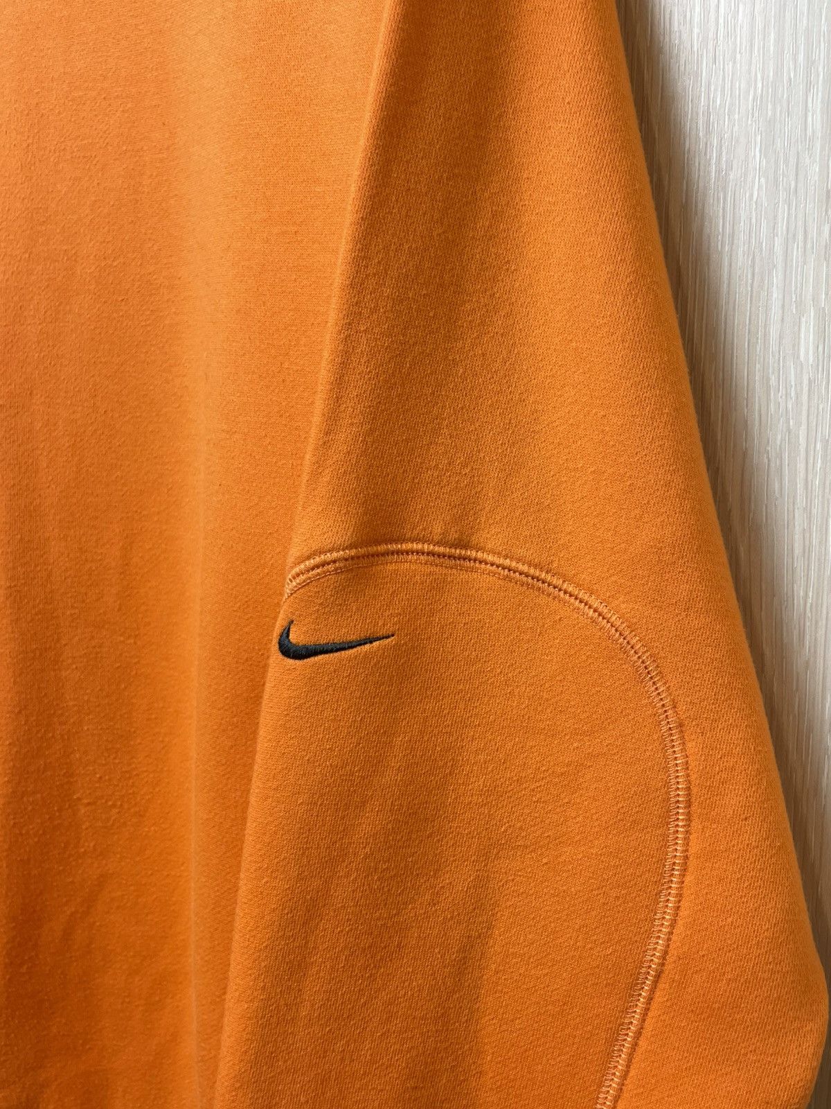 Nike Rare Vintage Nike Logo Sweatshirt Boxy Size US L / EU 52-54 / 3 - 3 Thumbnail