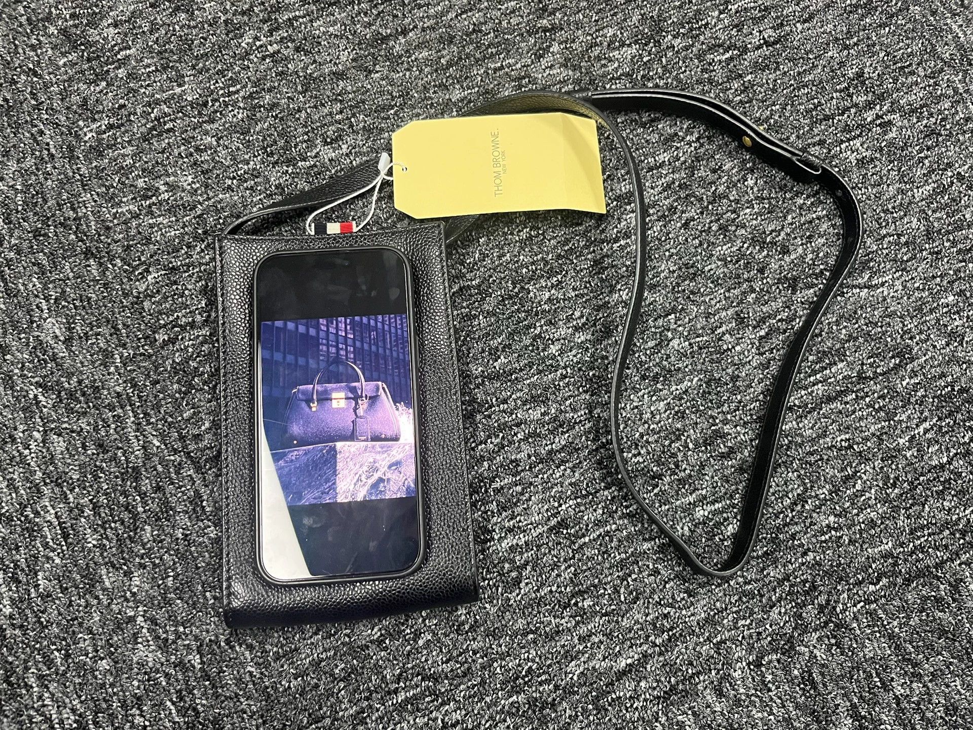 Thom Browne Thom Browne 4-Bar Black Crossbody Phone Pouch Size ONE SIZE - 3 Thumbnail