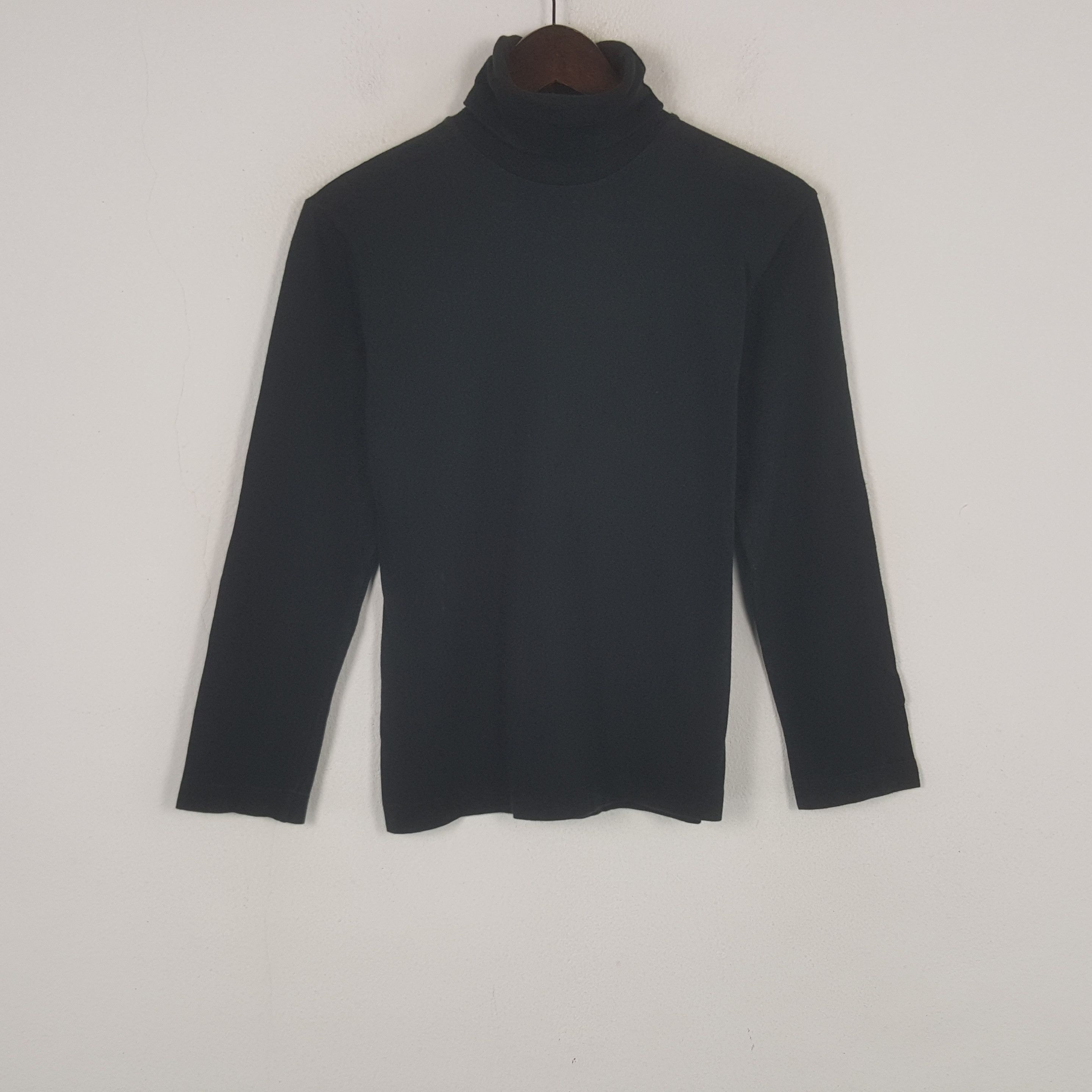 agnes b. Vintage Agnes B Back Plain Turtleneck T-shirt Size US S / EU 44-46 / 1 - 1 Thumbnail