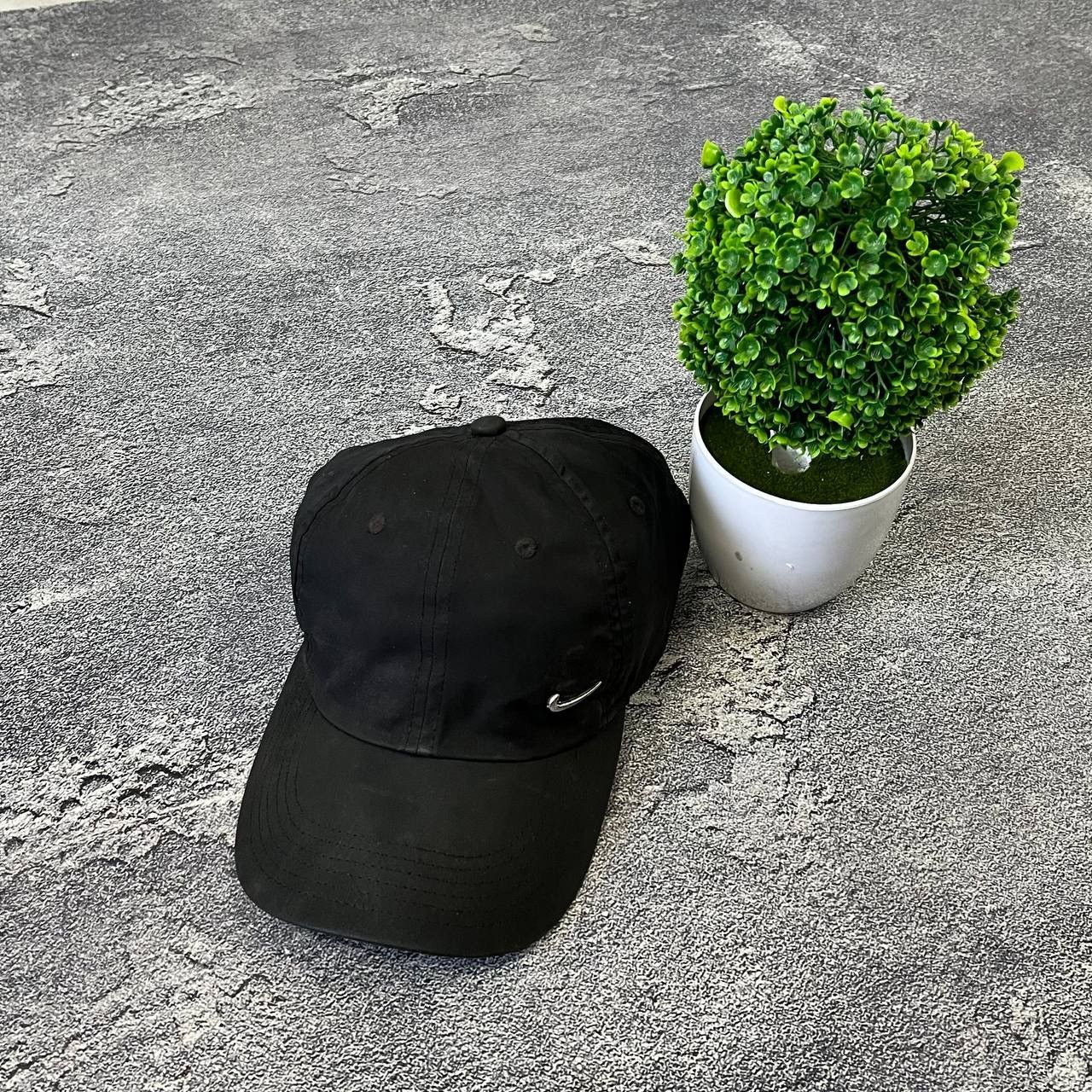 Nike Black Nylon Nike Metal Swoosh Baseball Hat Cap Unisex Size ONE SIZE - 1 Thumbnail