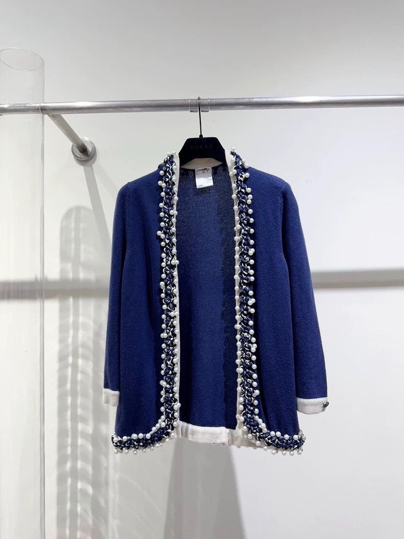 Chanel Pearl Cardigan with Open Design - dmc