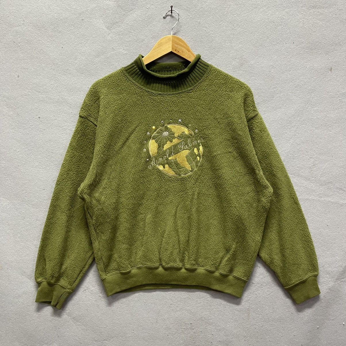 Japanese Brand Vintage Arnold Palmer International Fuzzy Knit Sweatshirt Size US M / EU 48-50 / 2 - 1 Thumbnail