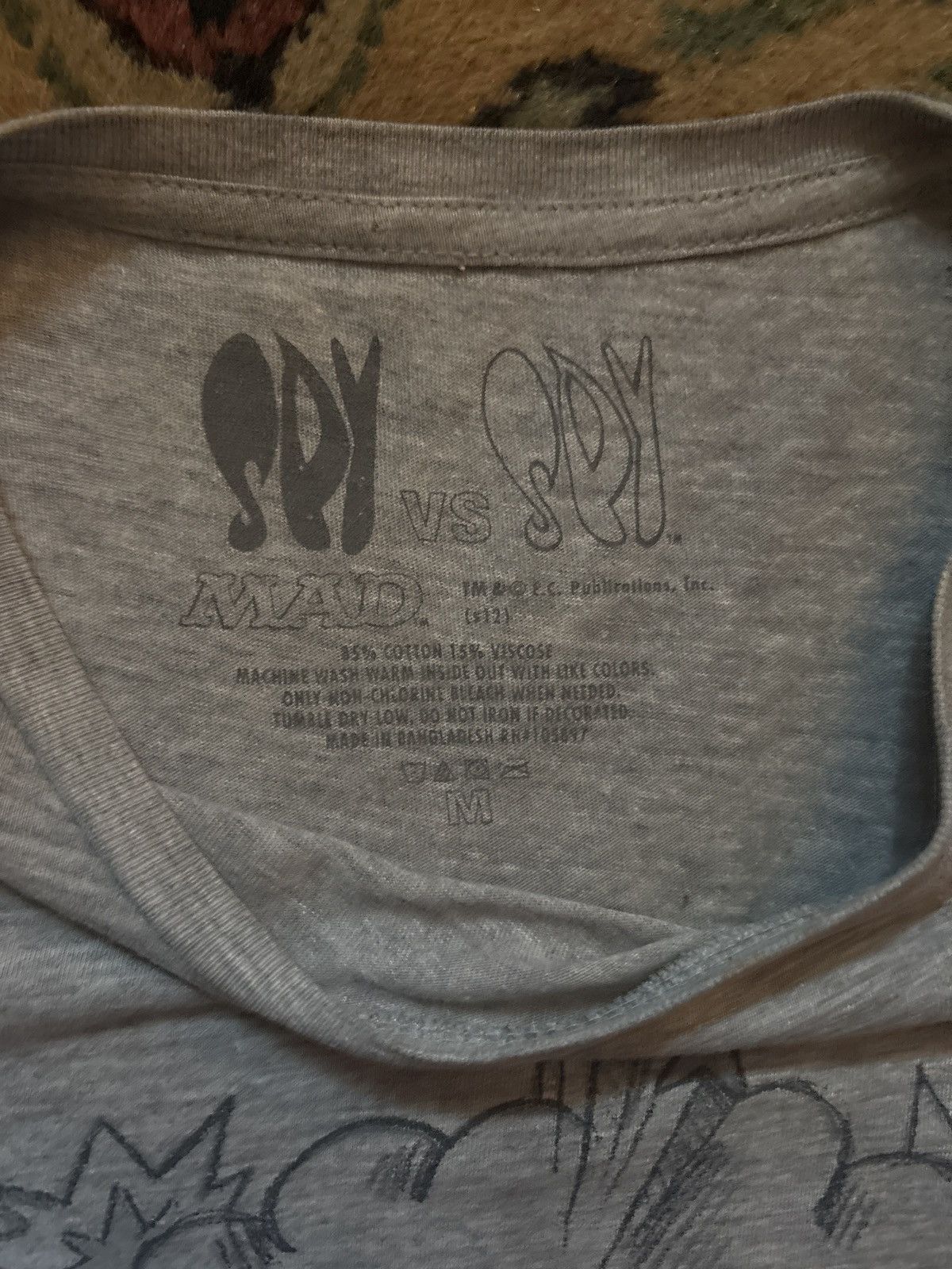 Vintage VTG: MAD Magazine Spy vs Spy Tee Size US M / EU 48-50 / 2 - 2 Thumbnail