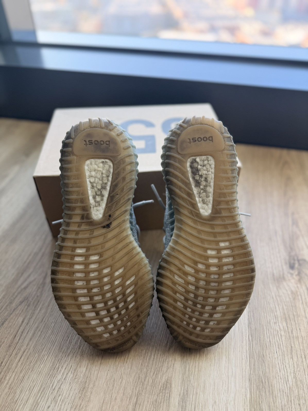 Adidas Yeezy Boost 350 V2 Israfil Size US 10.5 / EU 43-44 - 5 Thumbnail