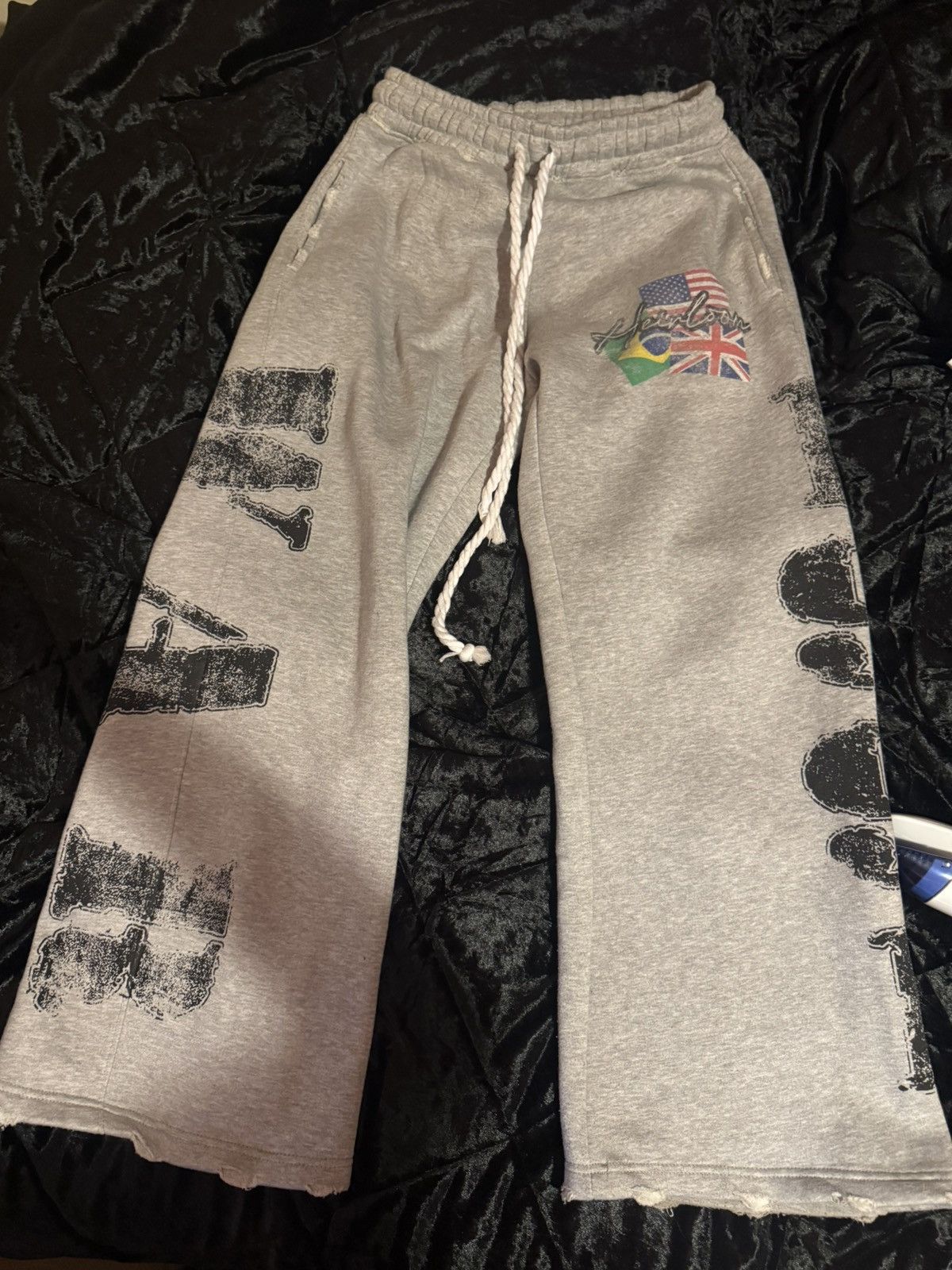 Other Heirloom “W.A.R” sweats Size US 32 / EU 48 - 1 Thumbnail
