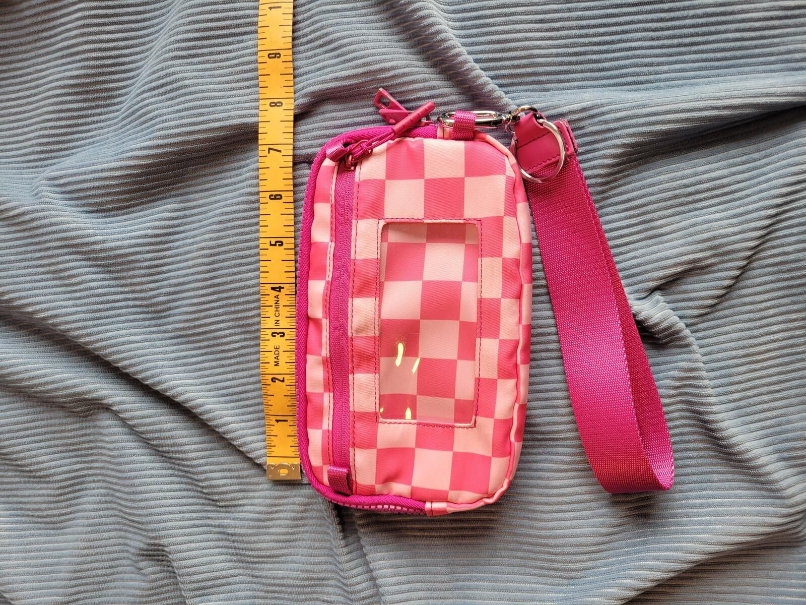 The Unbranded Brand Pink and Light Pink Checkered Wristlet Purse Size ONE SIZE - 1 Thumbnail