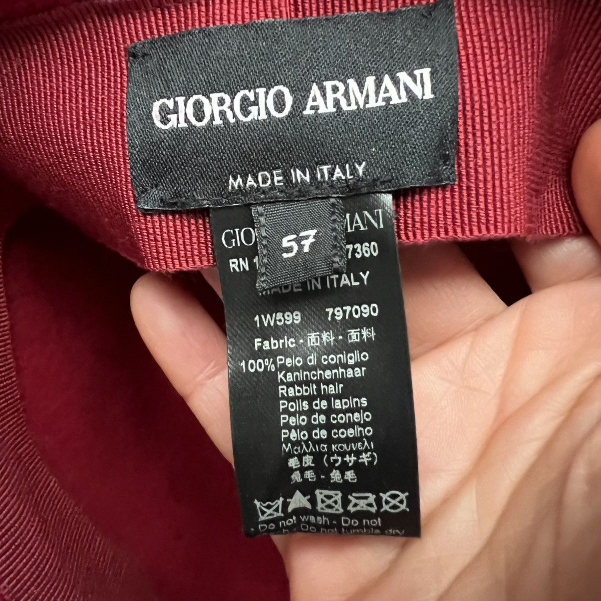 Giorgio Armani Giorgio Armani Cloche Hat Women 57 Red Rabbit Hair Italy Size ONE SIZE - 16 Thumbnail