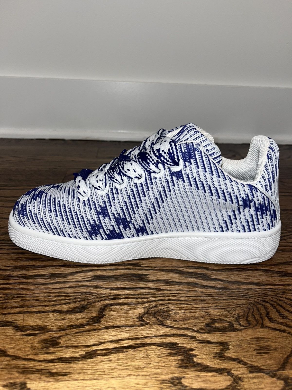 Burberry Burberry Check Knit Box Sneakers Size US 9.5 / EU 42-43 - 10 Thumbnail