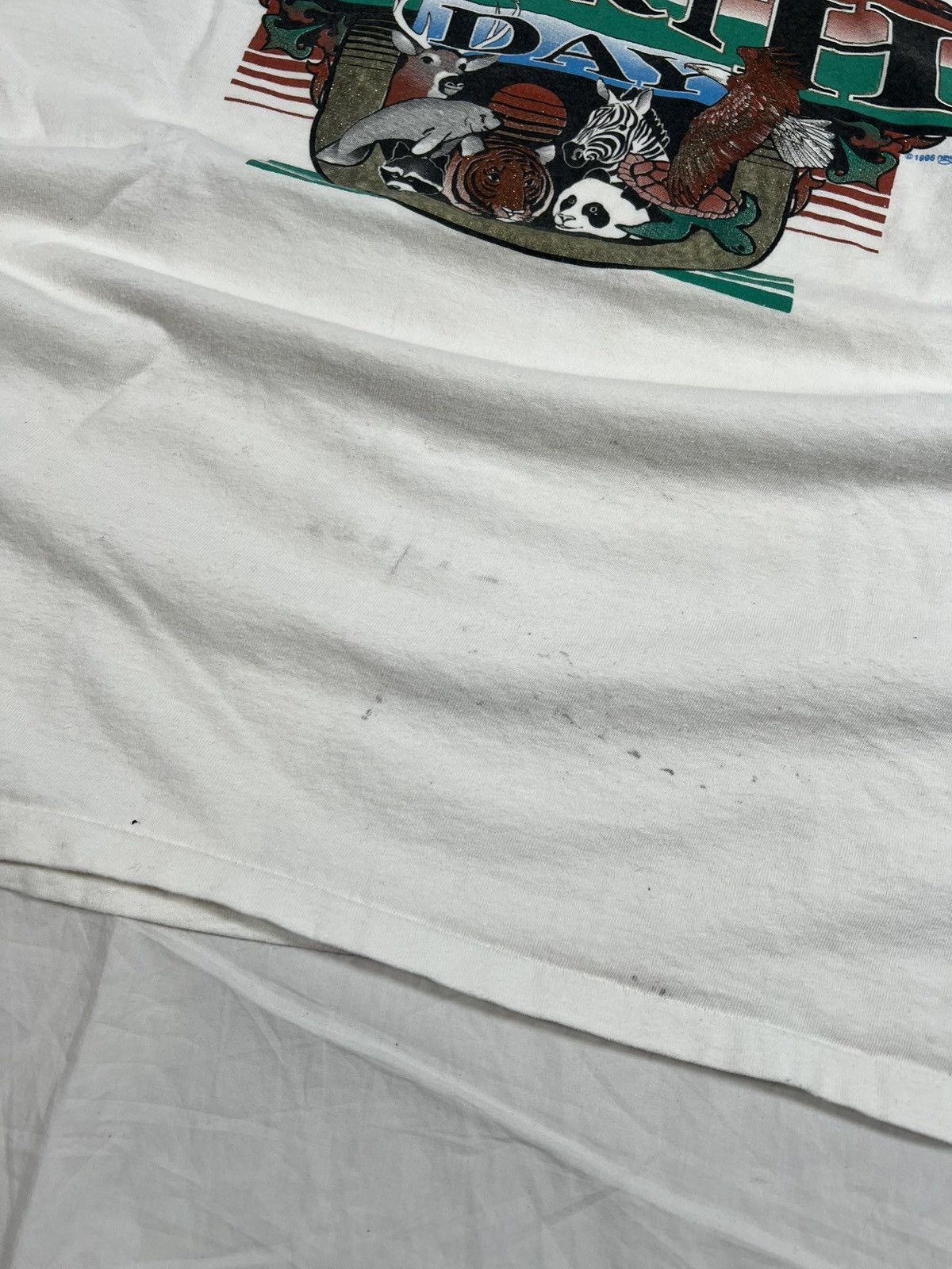 Vintage Vintage 90s Earth Day Nature Animal Tee Size US M / EU 48-50 / 2 - 2 Thumbnail