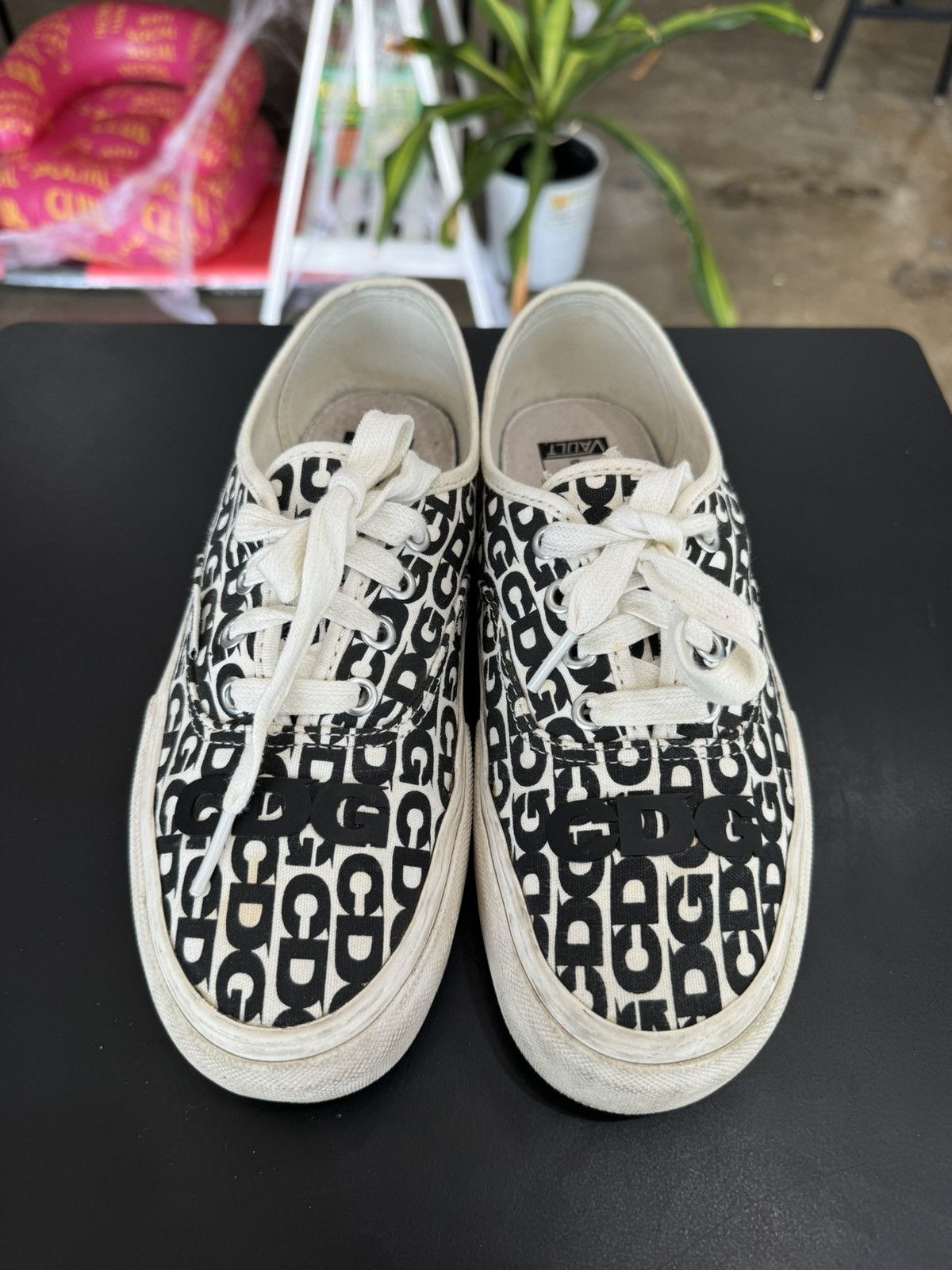 Comme des Garcons × Vans CDG Comme Des Garçons x Vans Authentic Sz. 5.5M / 7W Size US 5.5 / EU 38 - 2 Thumbnail