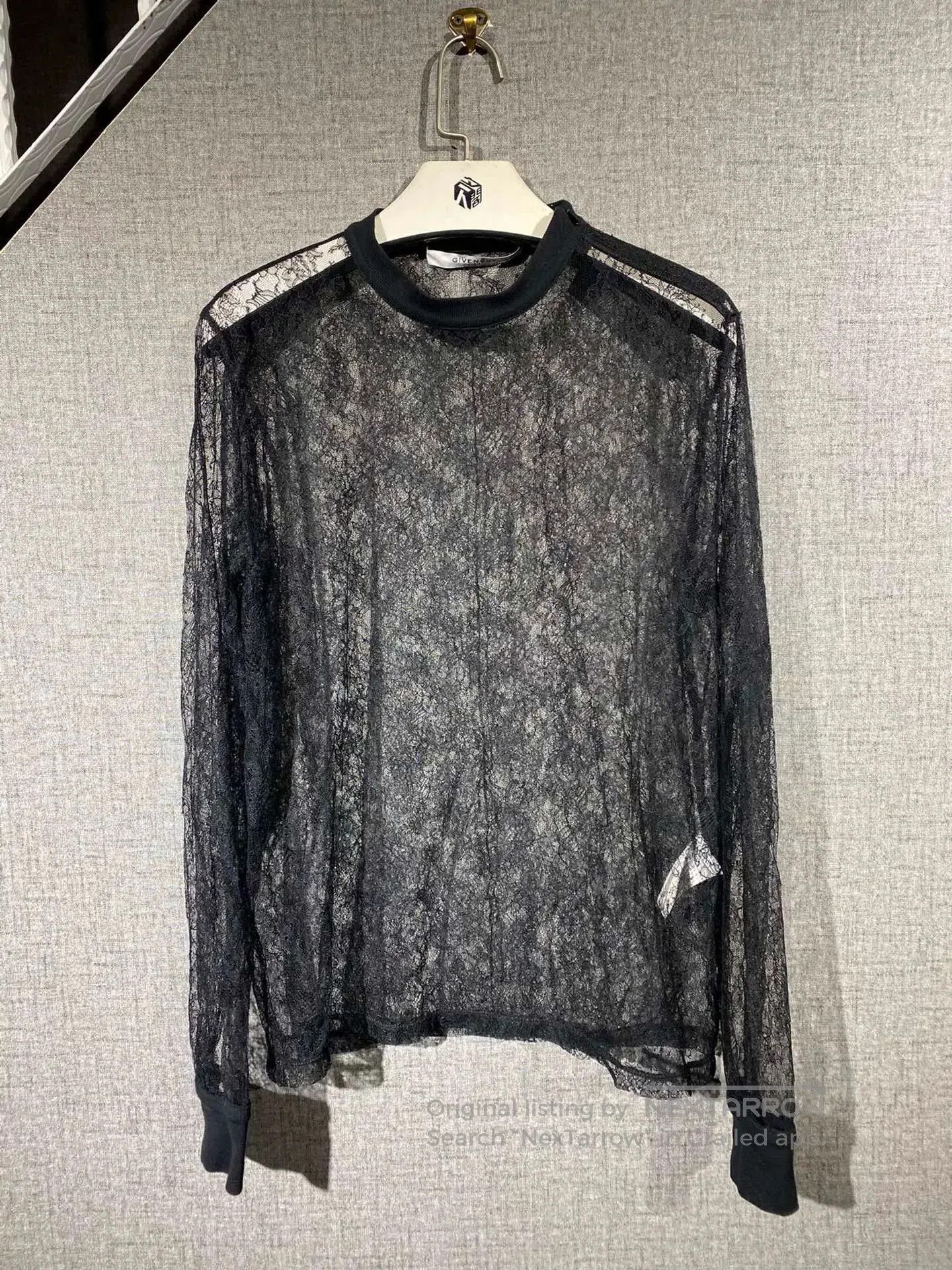 Givenchy givenchy women's lace top. Size S / US 4 / IT 40 - 1 Thumbnail