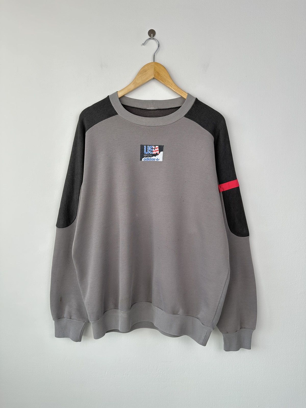 Adidas Vintage 90s ADIDAS USA Crewneck Baggy Sweatshirt Size US L / EU 52-54 / 3 - 1 Thumbnail