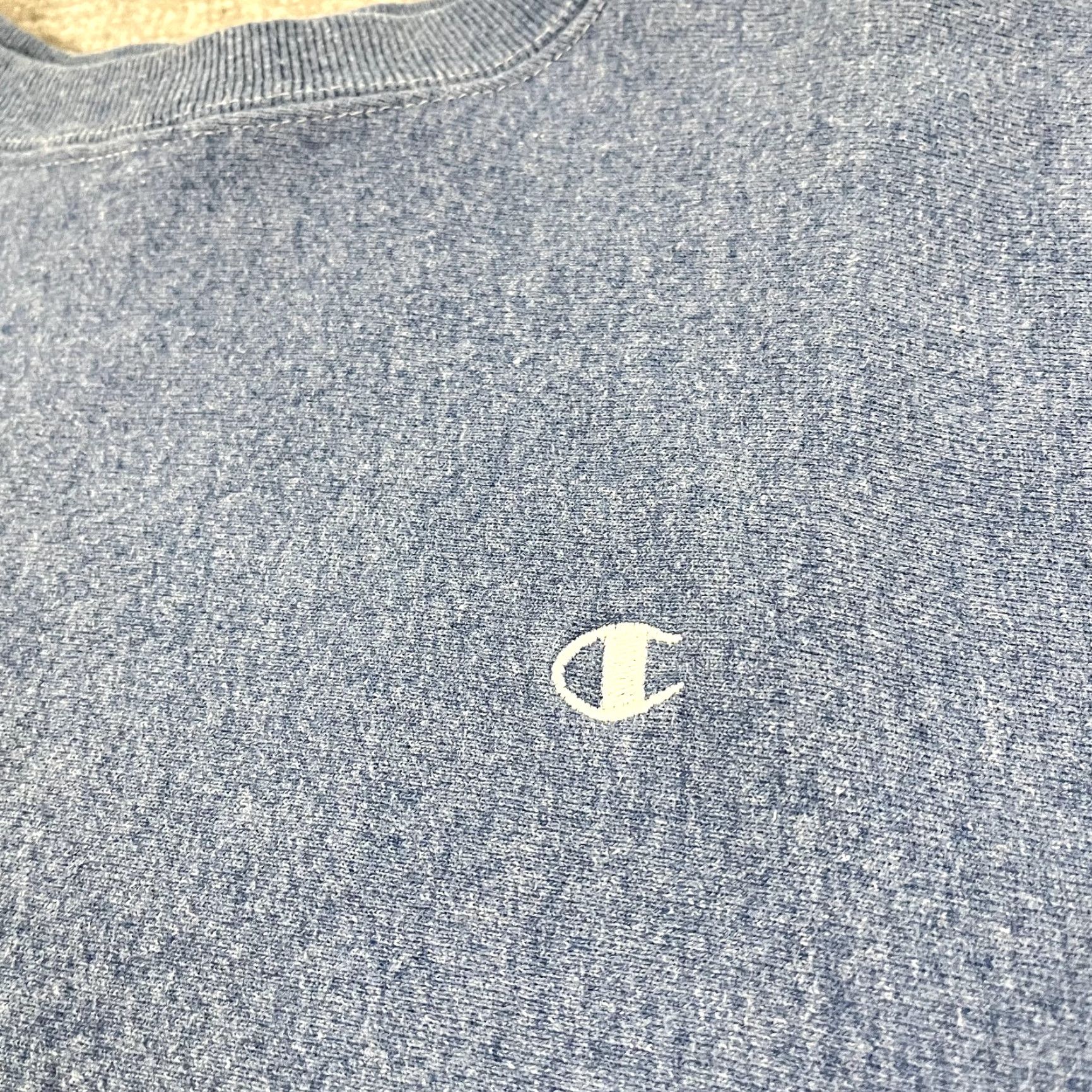Champion VINTAGE Champion Sweatshirt Adult XL Blue Reverse Weave Crewneck Pullover USA 90s Classic Retro Logo Embroidered Mens/Womens? Size US XL / EU 56 / 4 - 3 Thumbnail